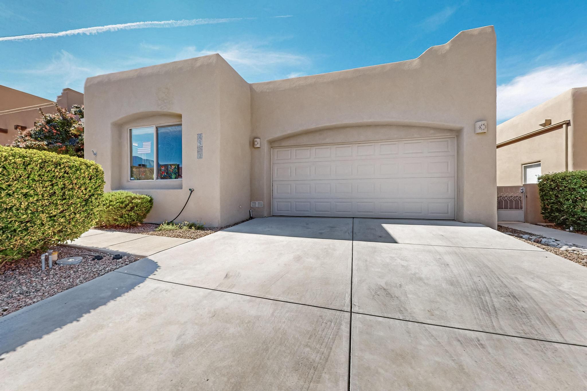 8912 Desert Fox Way NE