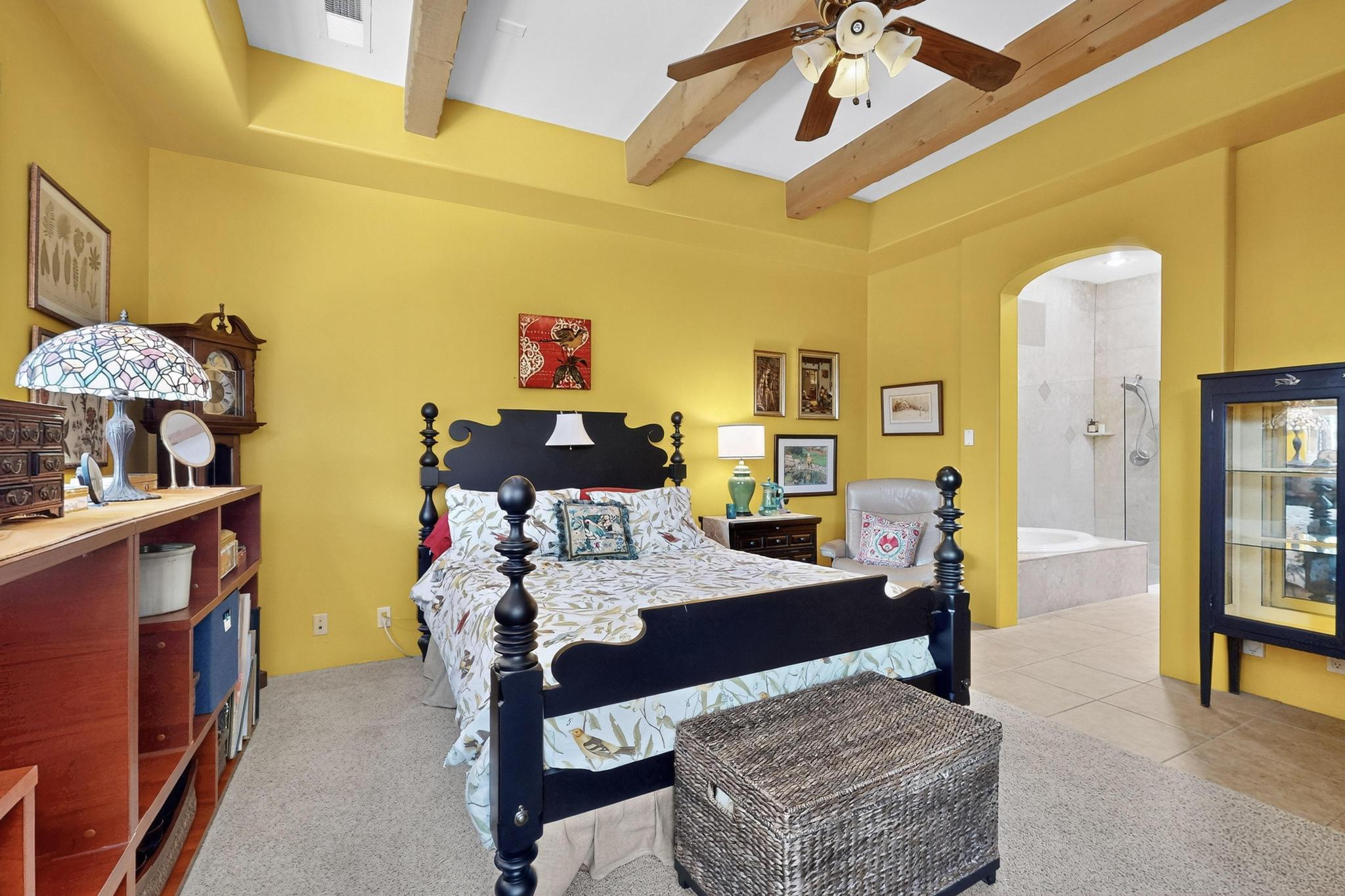 8912 Desert Fox Way NE