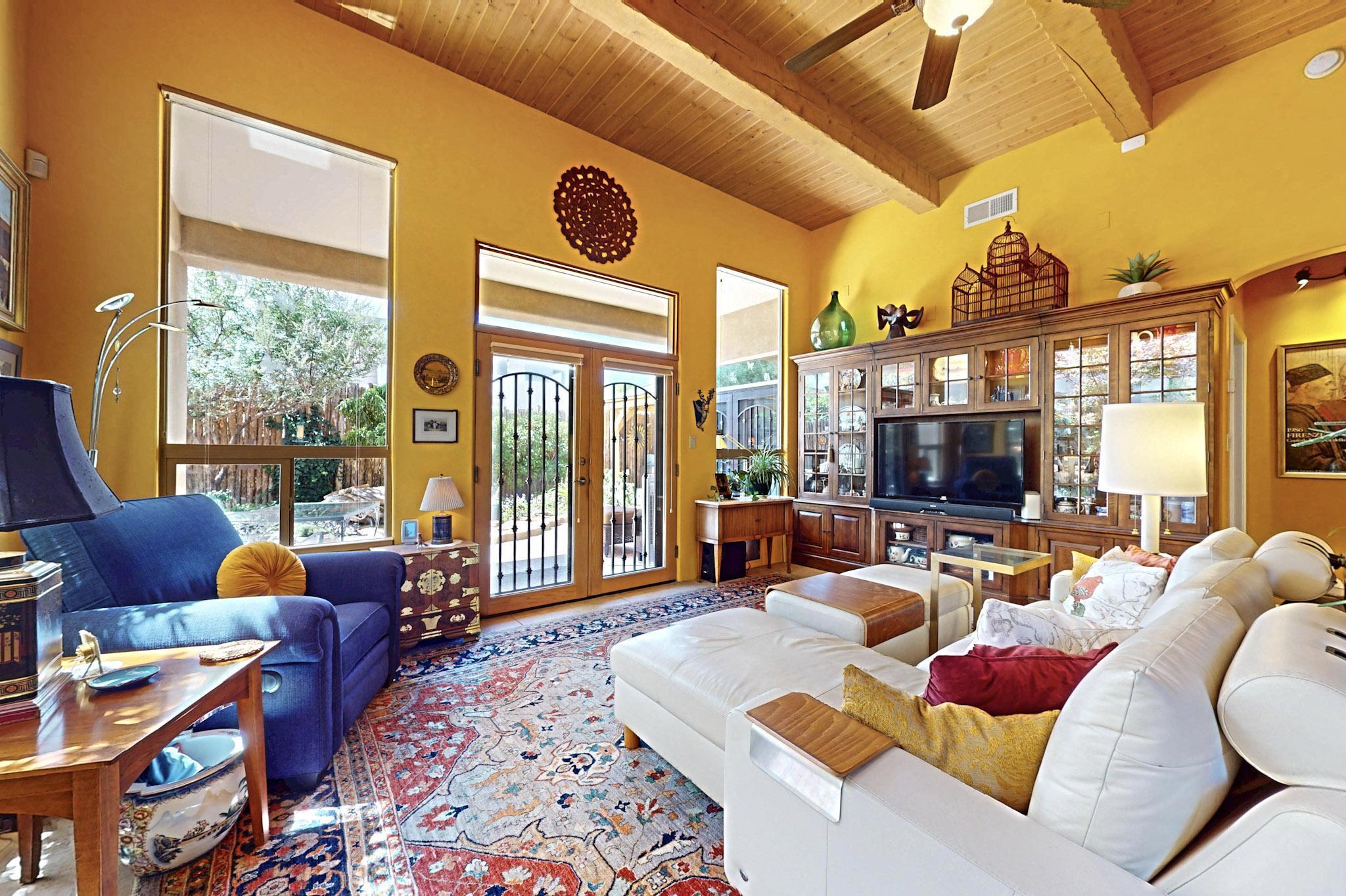 8912 Desert Fox Way NE