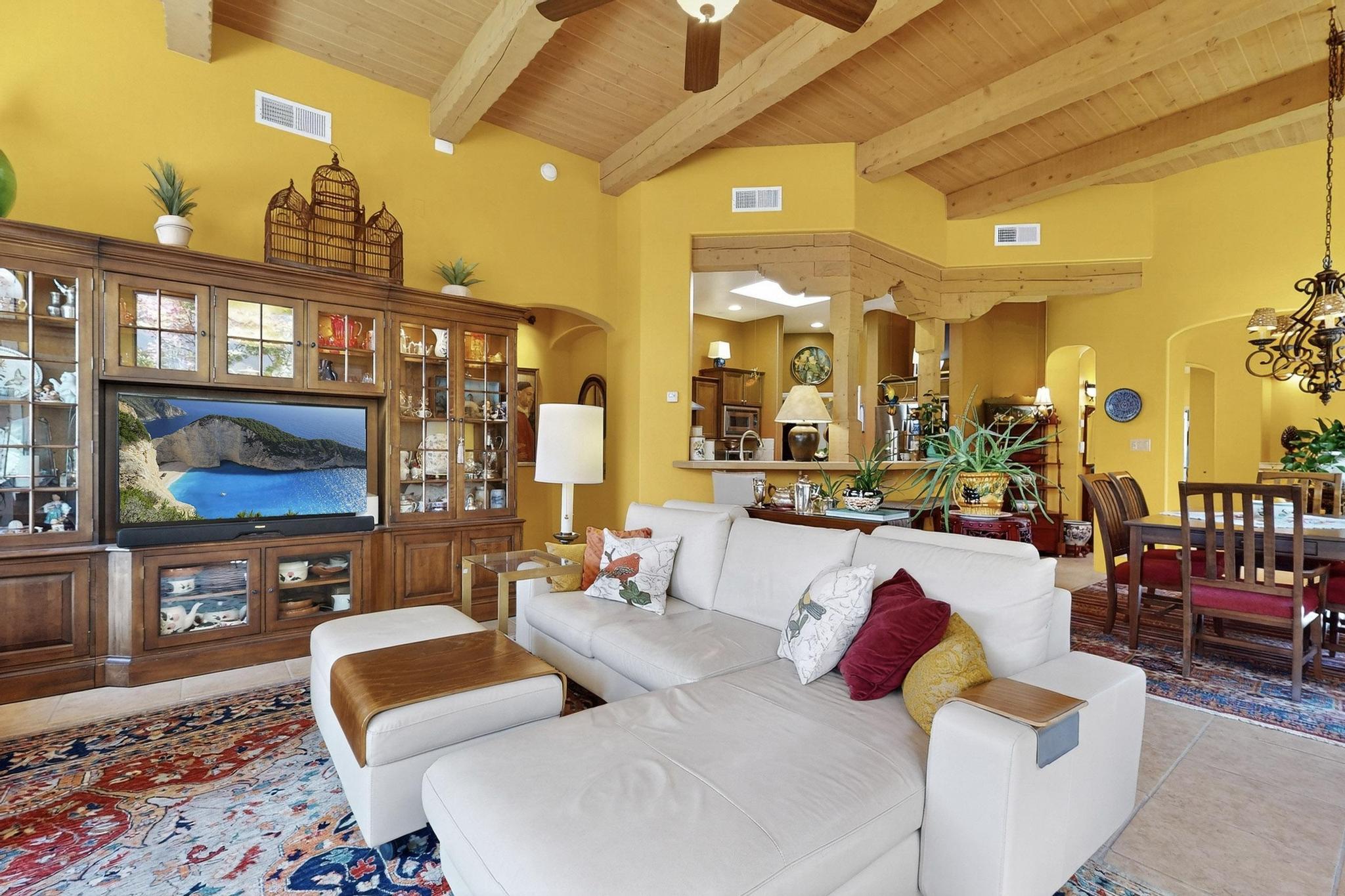 8912 Desert Fox Way NE