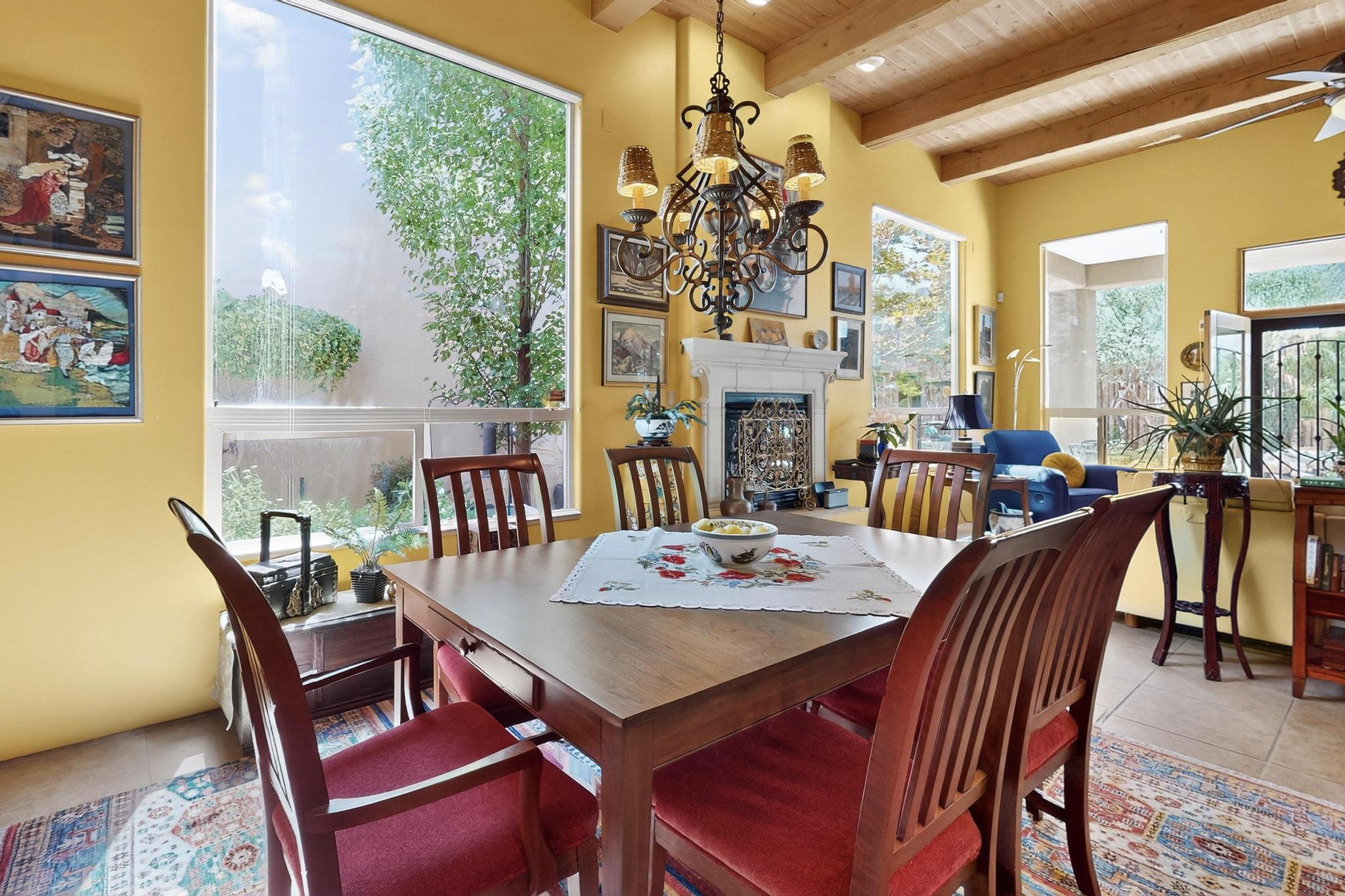 8912 Desert Fox Way NE