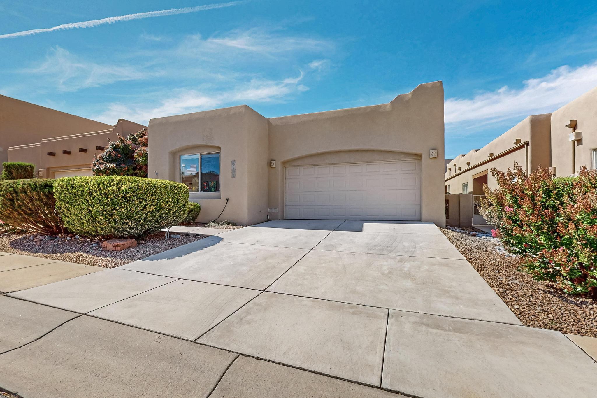 8912 Desert Fox Way NE