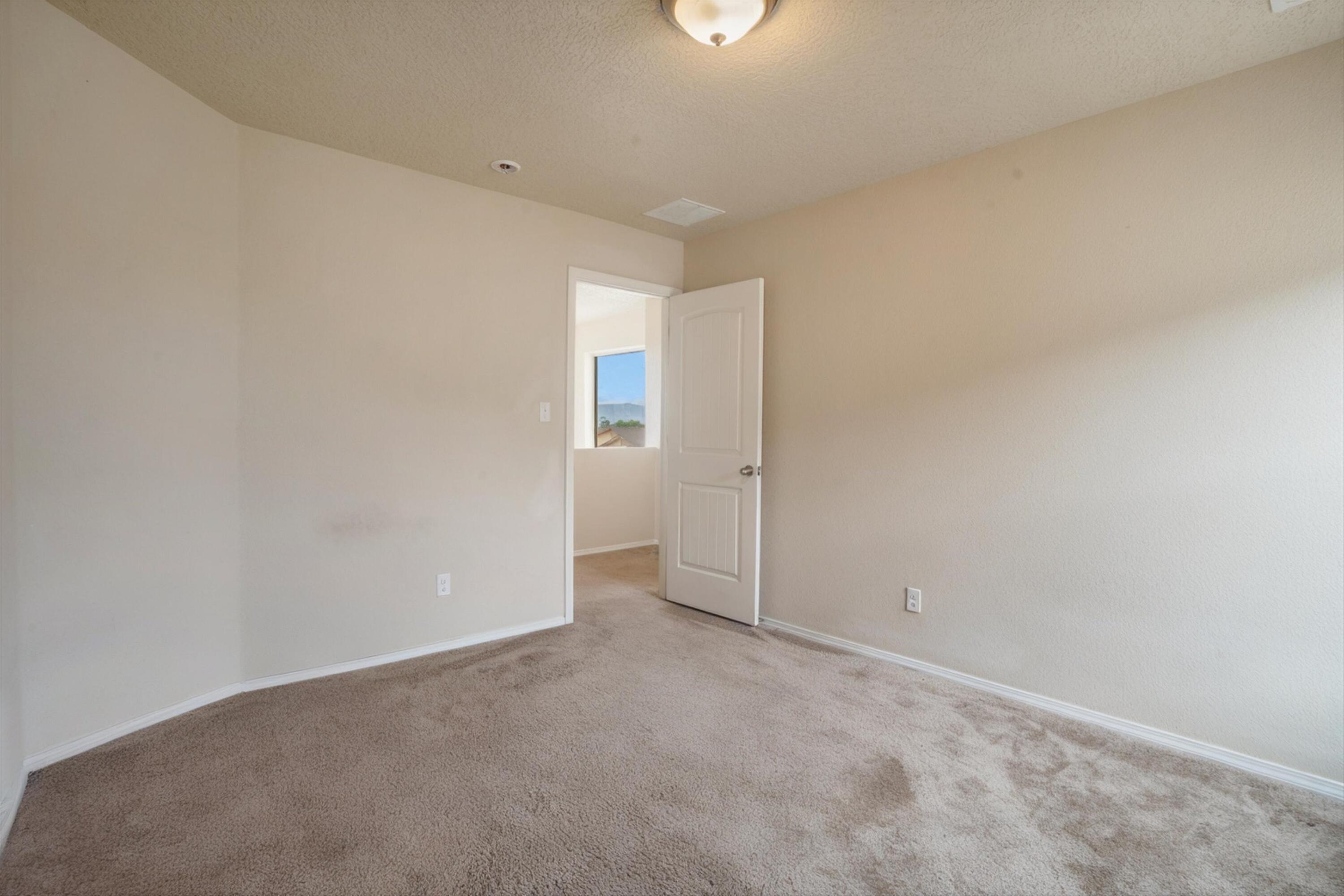 1113 JACOBS Drive NE