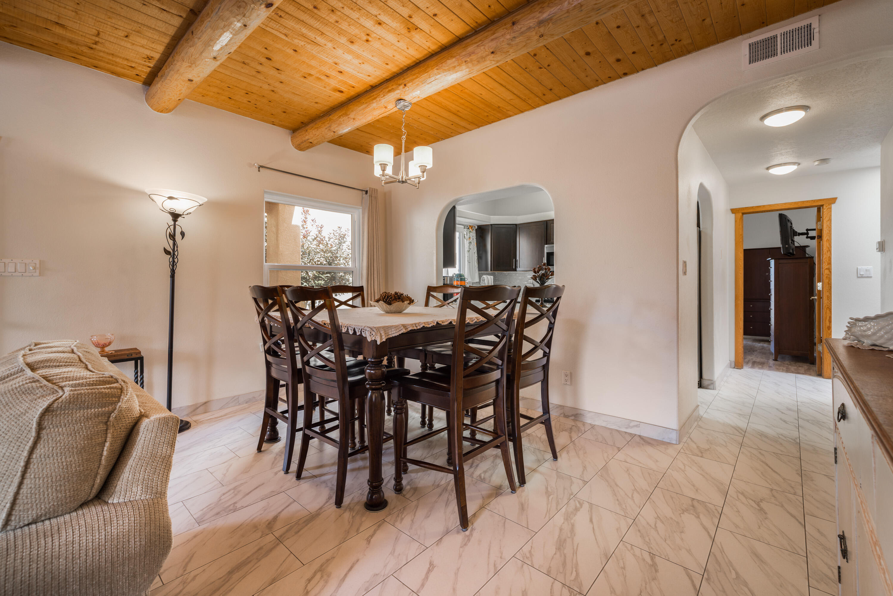 6024 Cardigan Court NW