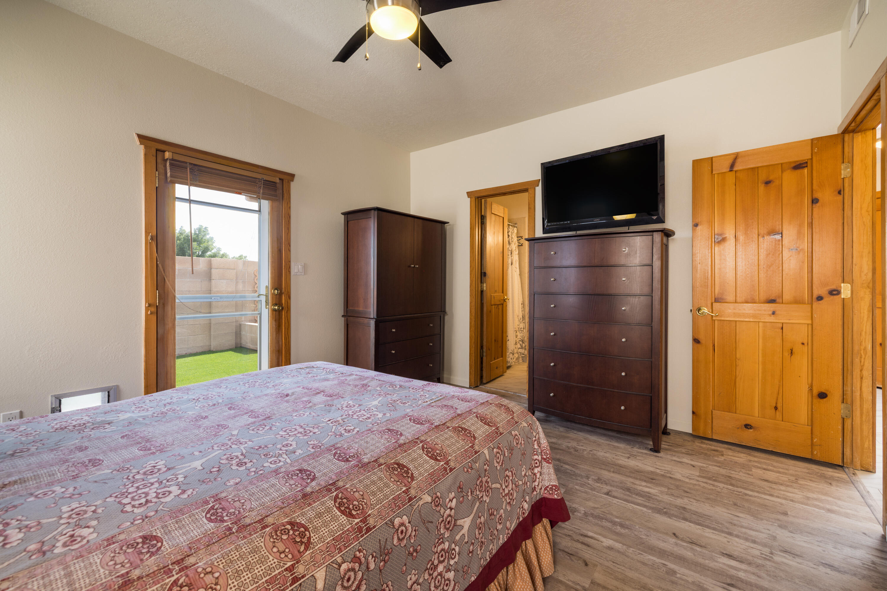 6024 Cardigan Court NW