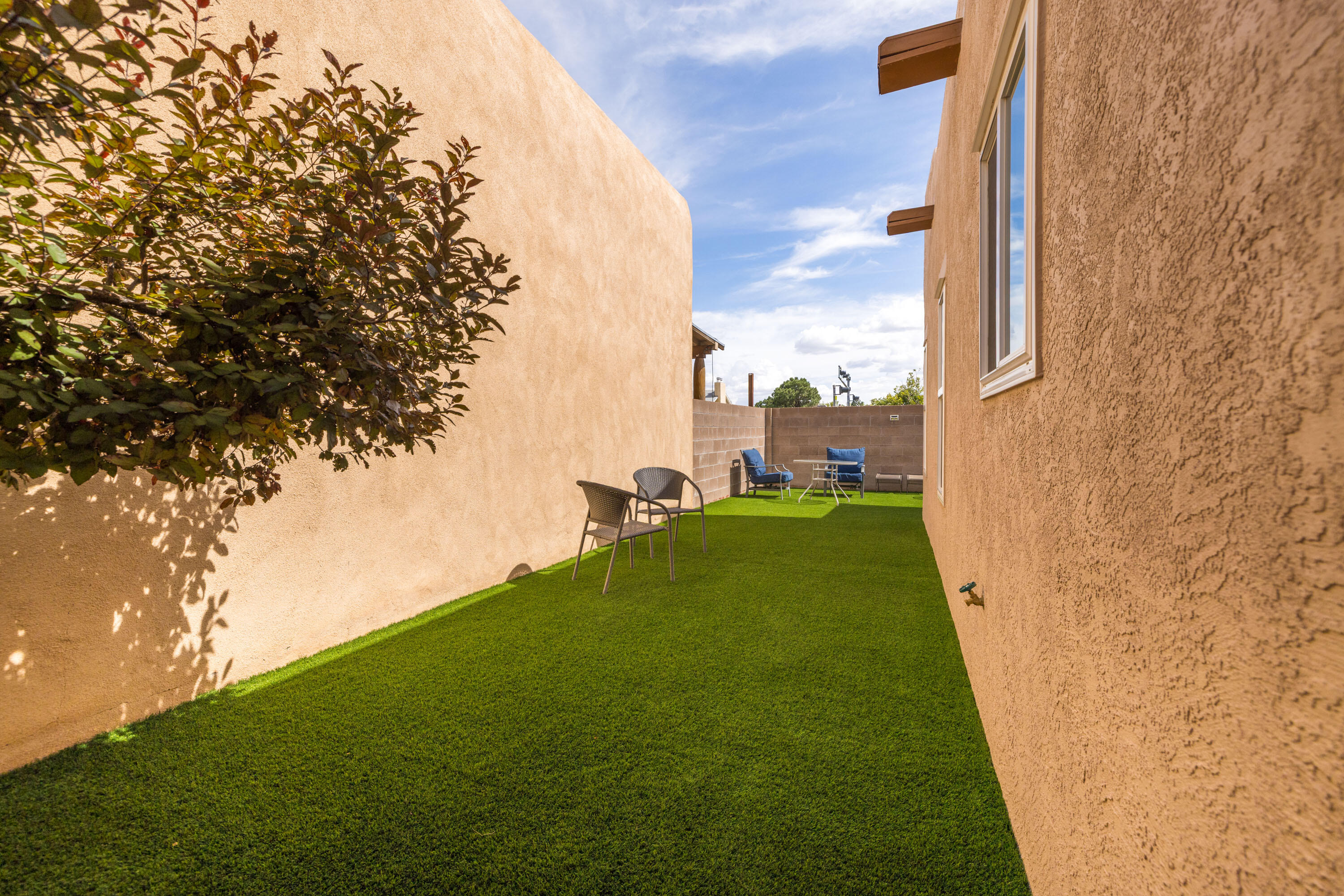 6024 Cardigan Court NW