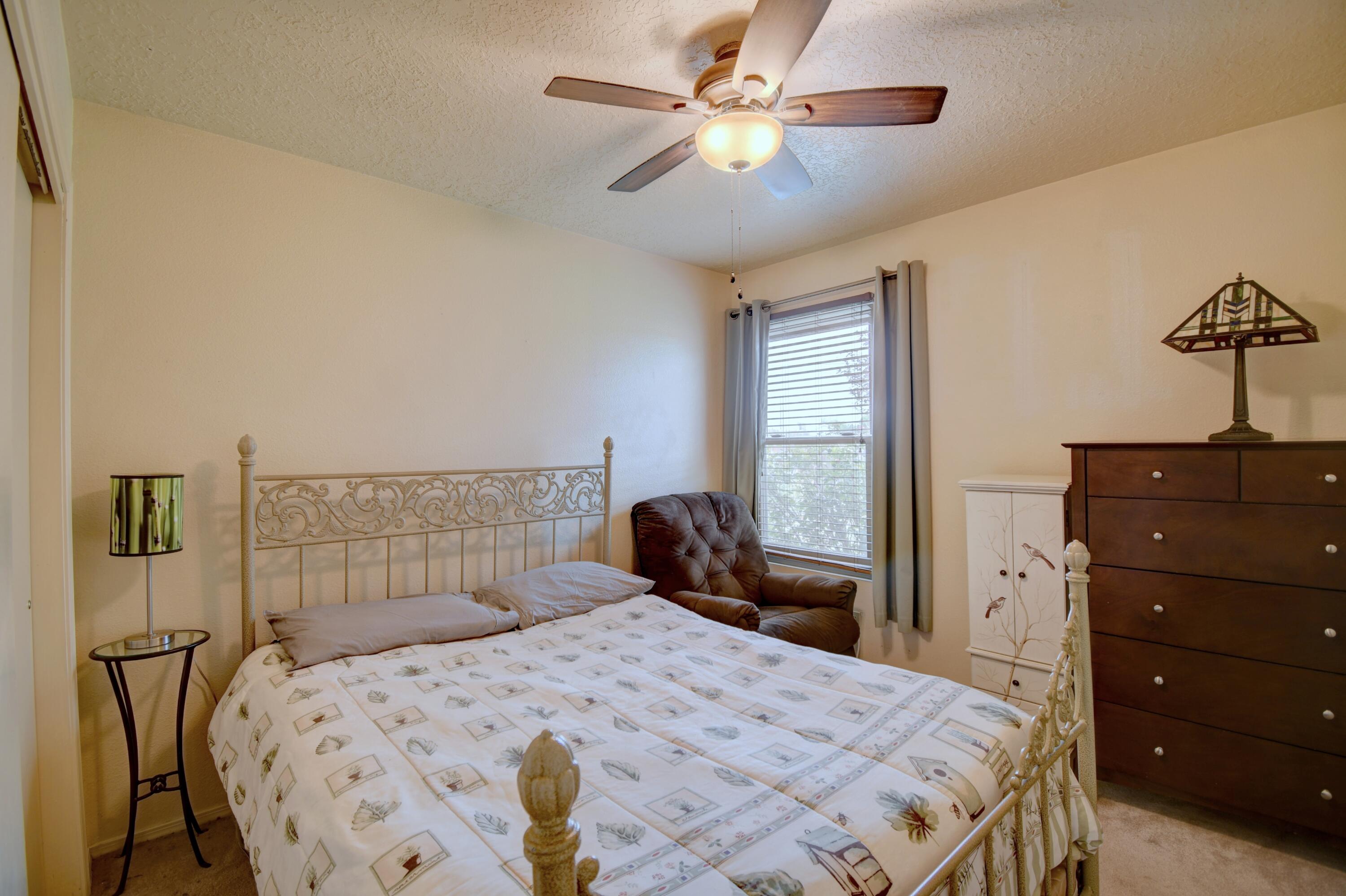 1079 CAMINO DEL REY SW