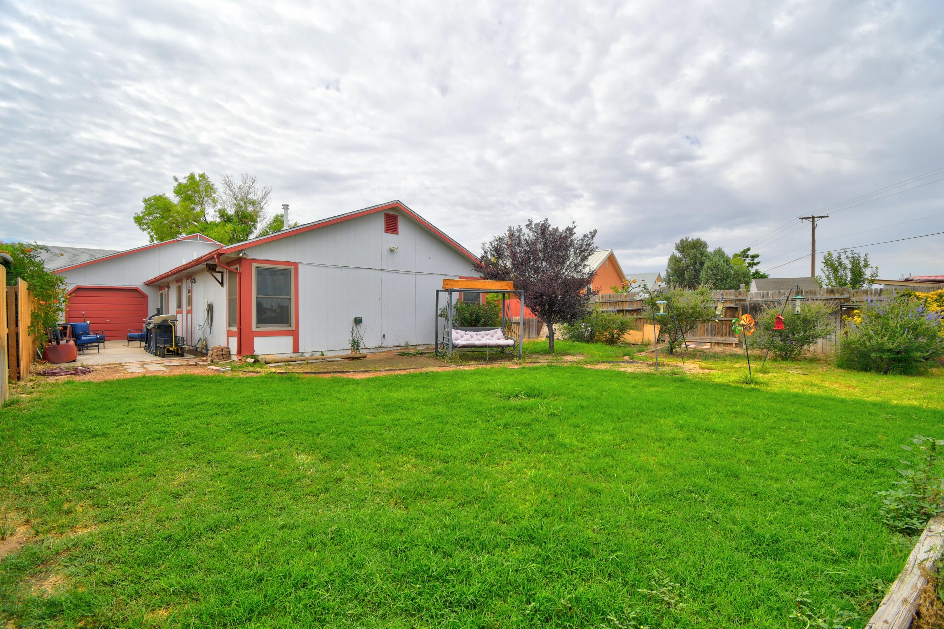 1079 CAMINO DEL REY SW