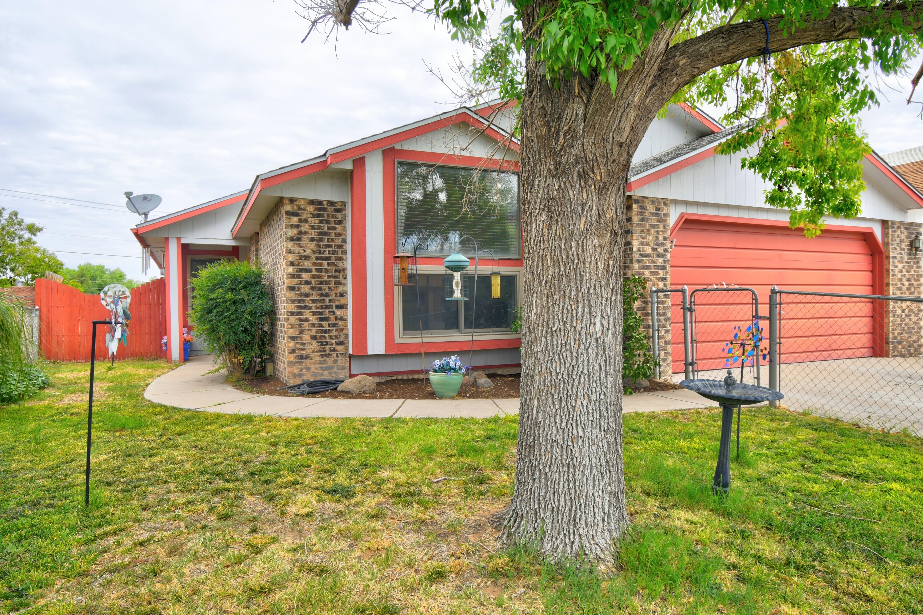 1079 CAMINO DEL REY SW