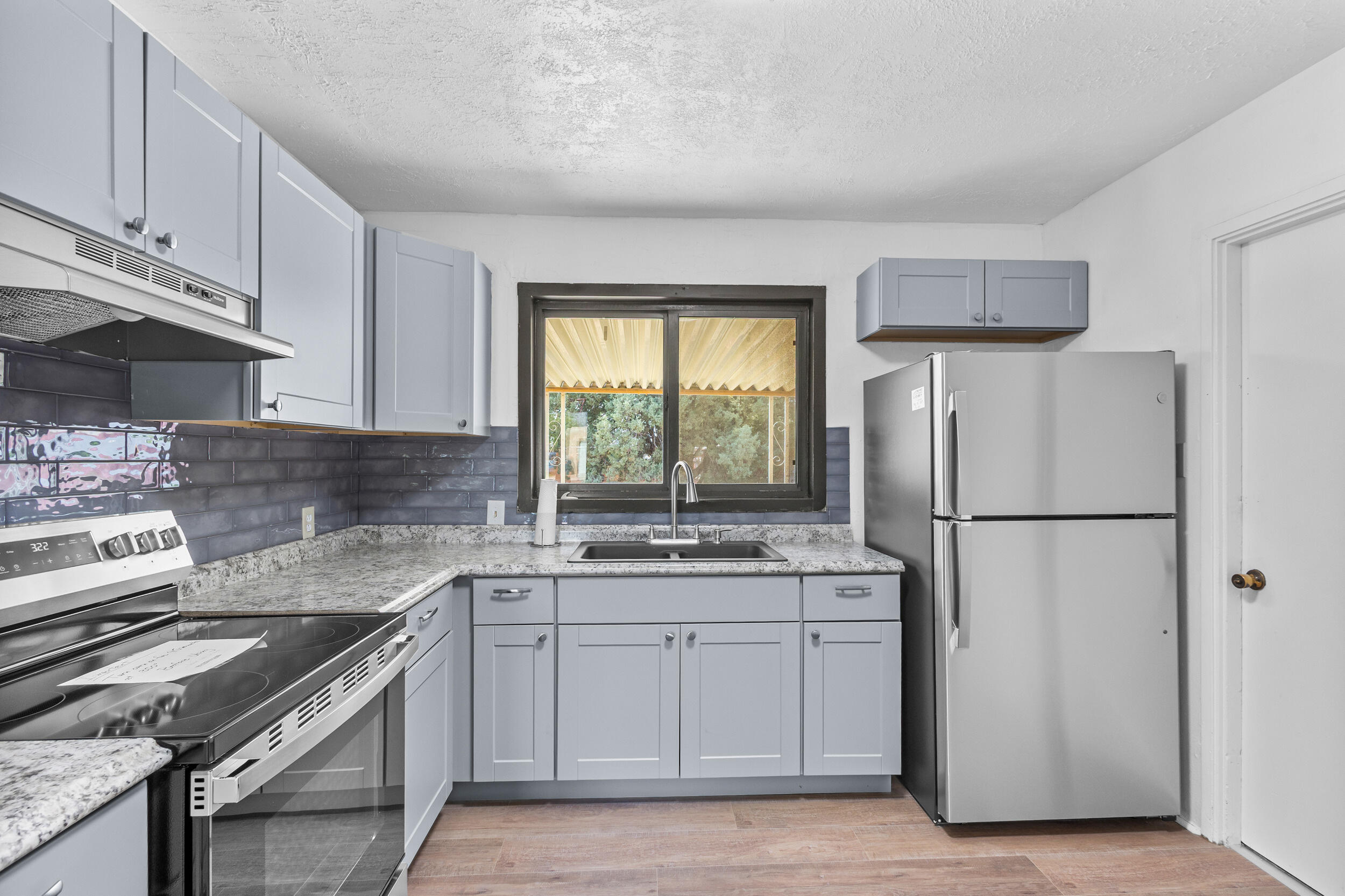3209 LA VETA Drive
