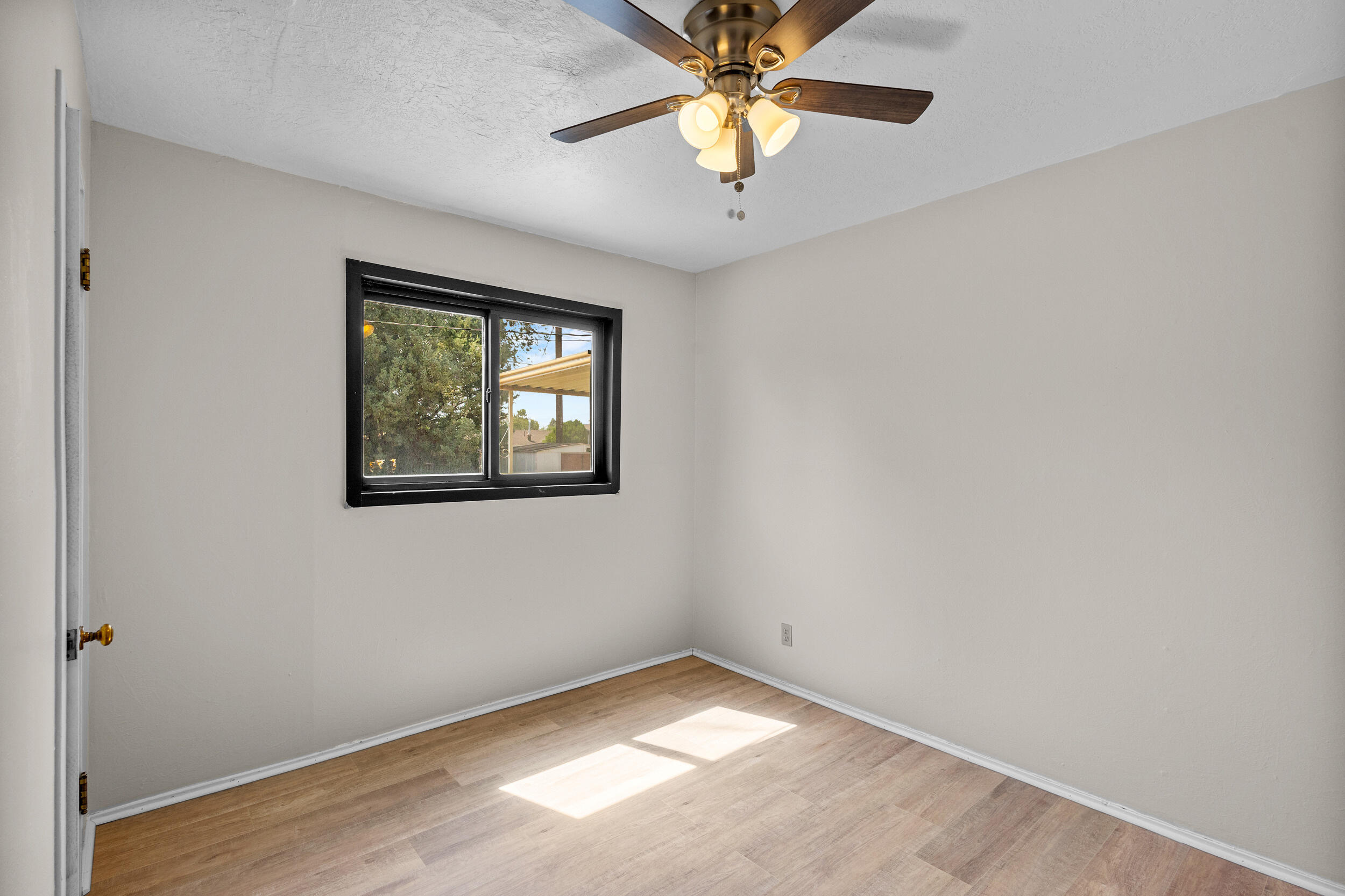 3209 LA VETA Drive