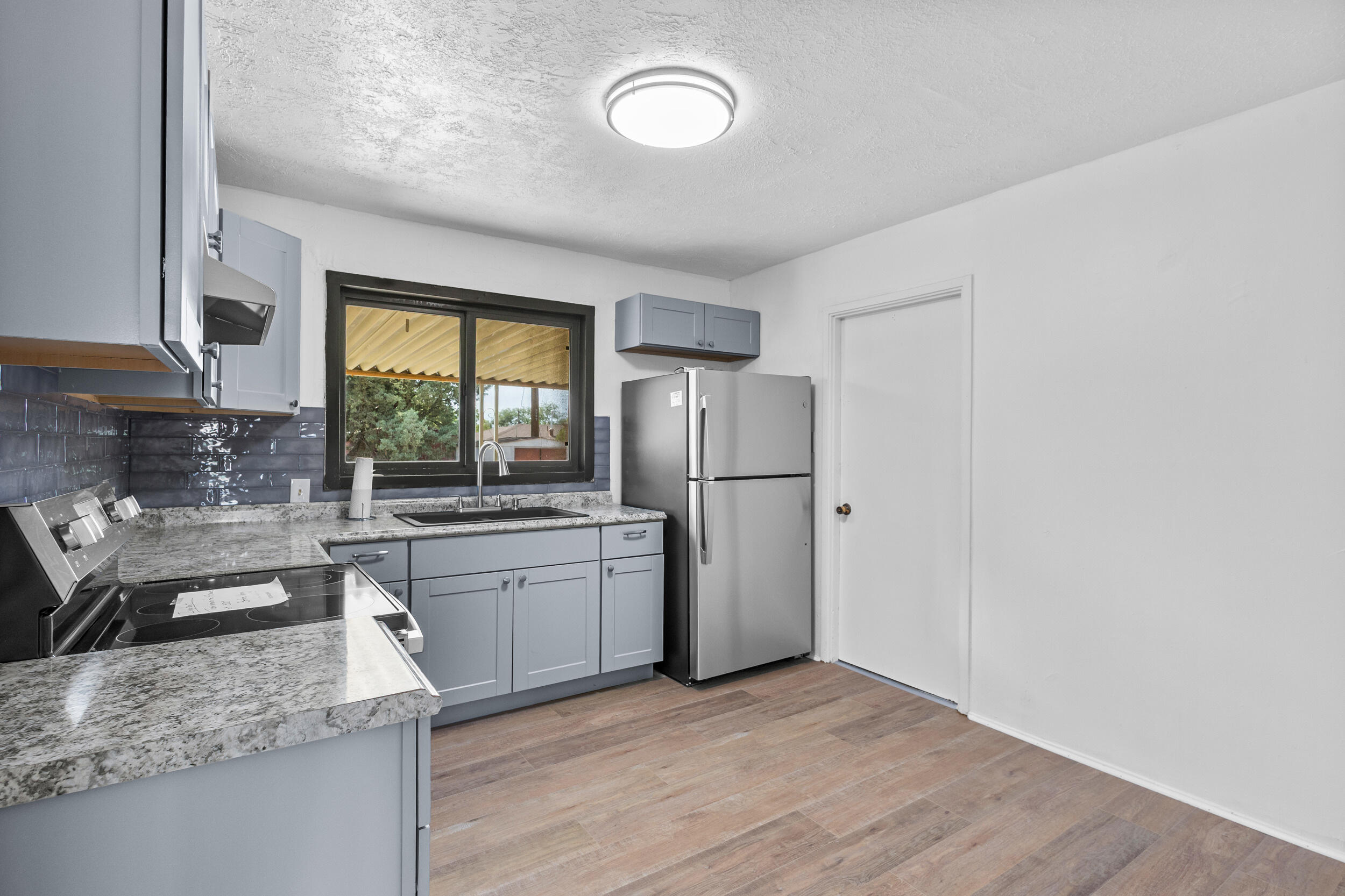 3209 LA VETA Drive