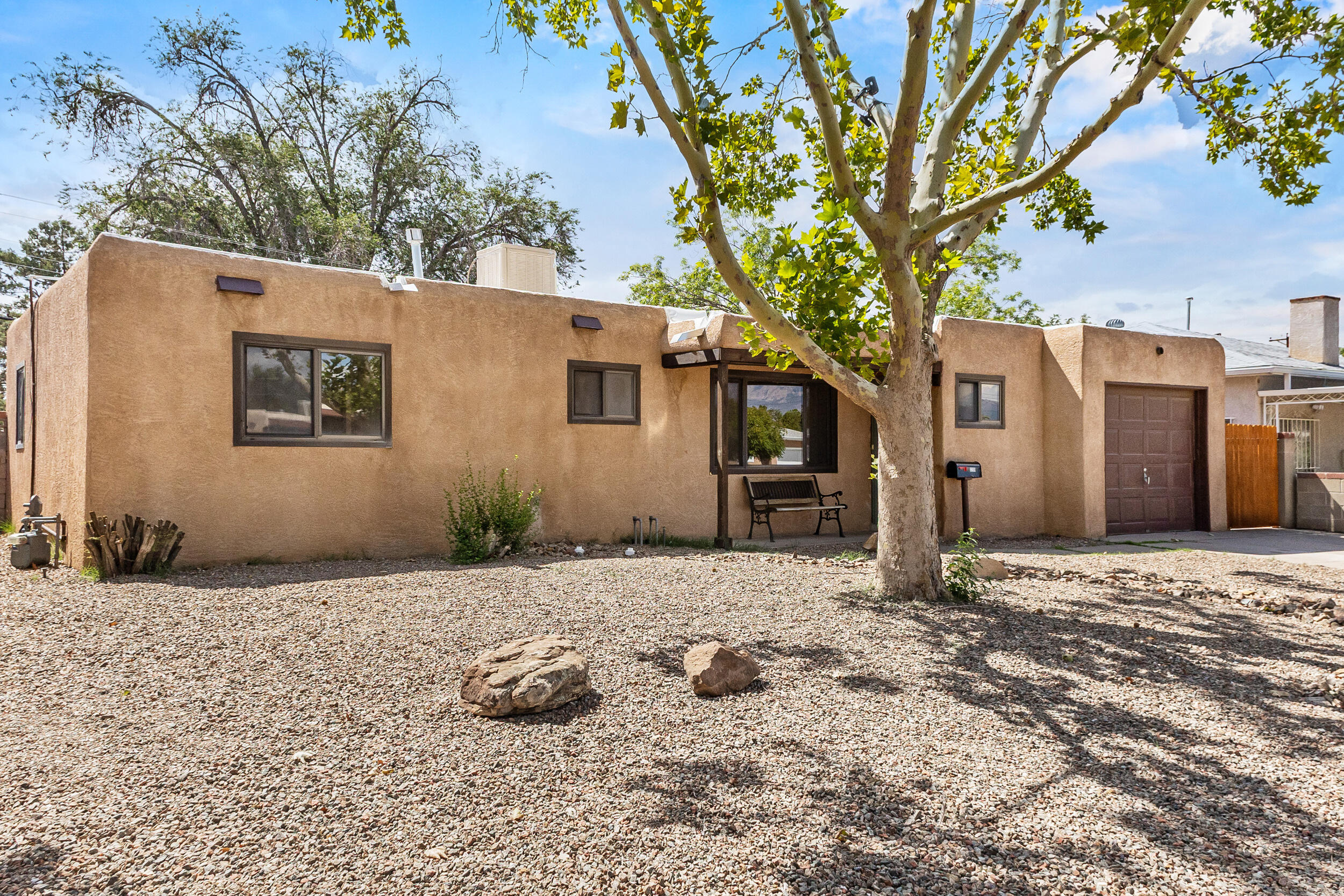 3209 LA VETA Drive