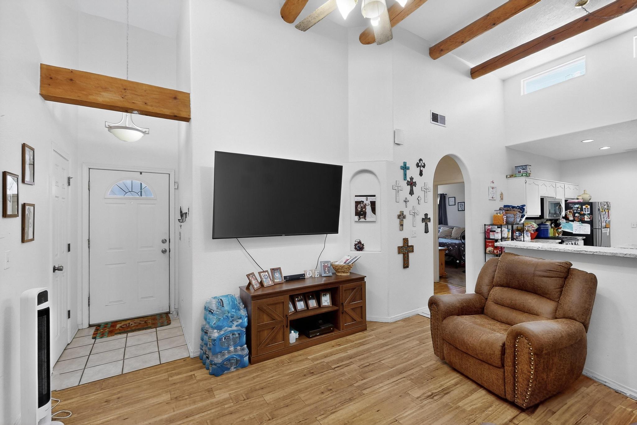 623 DESERT Drive SW