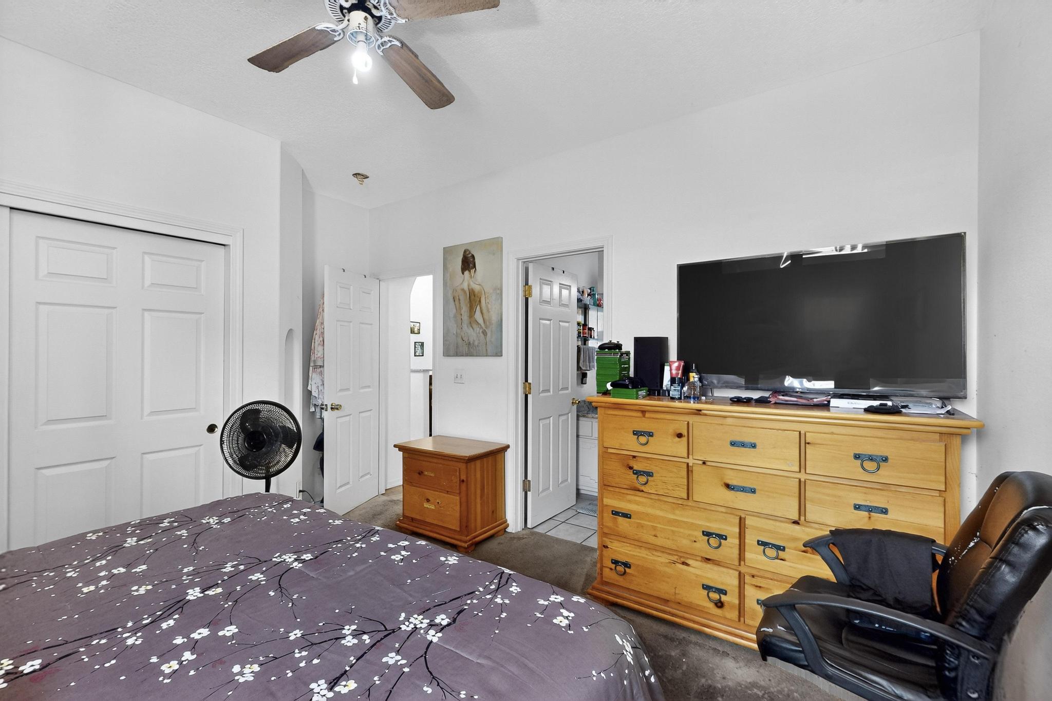 623 DESERT Drive SW