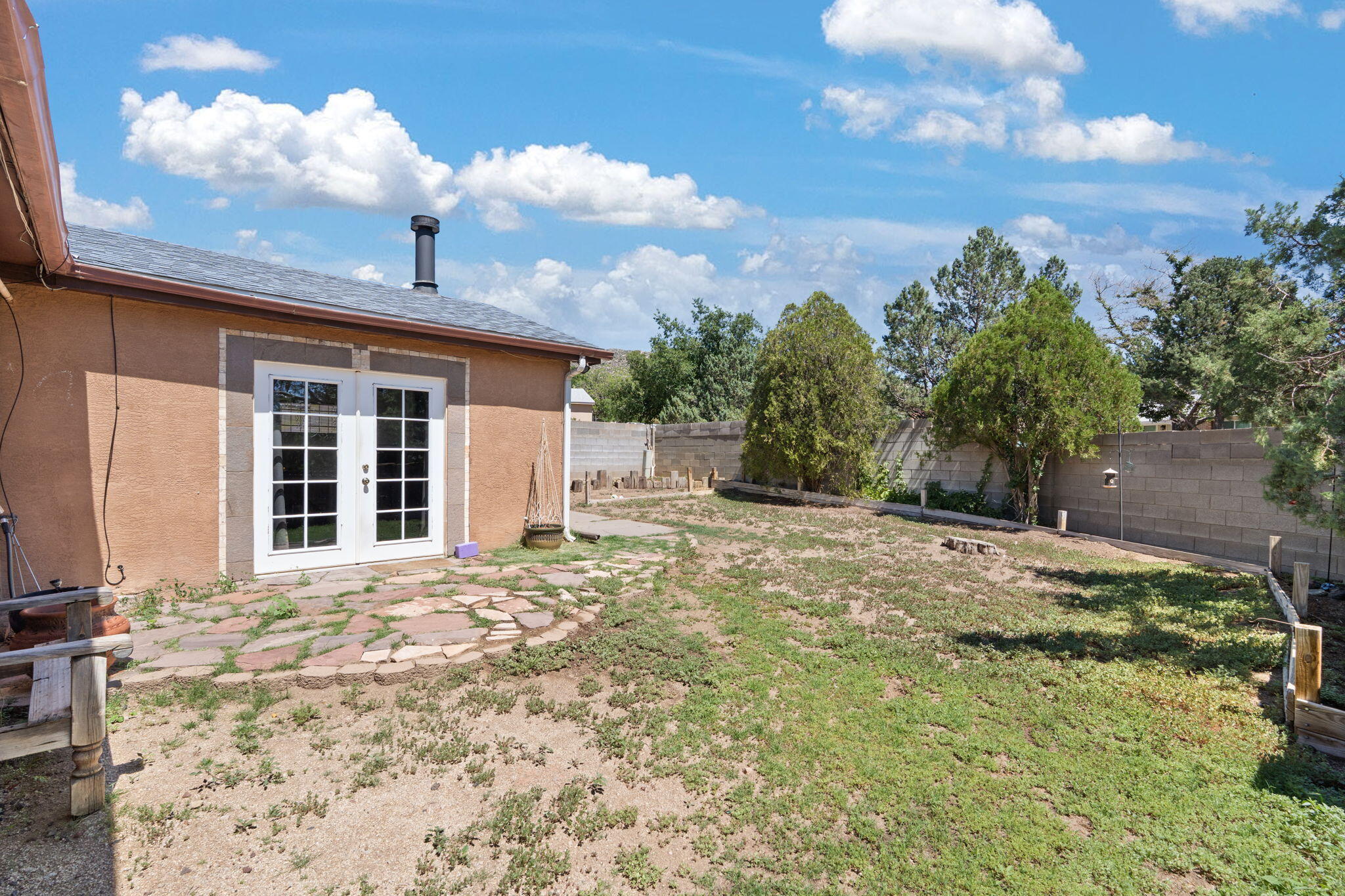 14100 Mel Smith Road NE