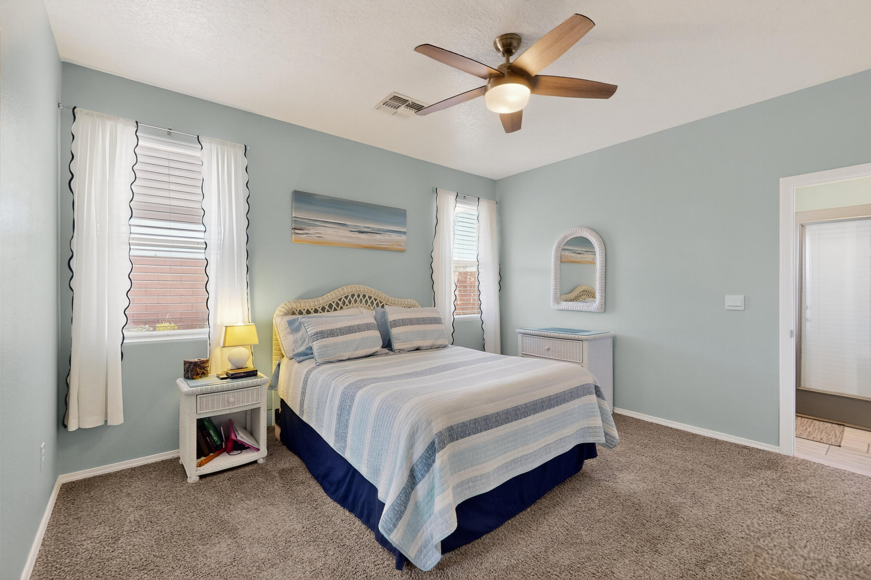 4842 MOUNT SALAS Street NE