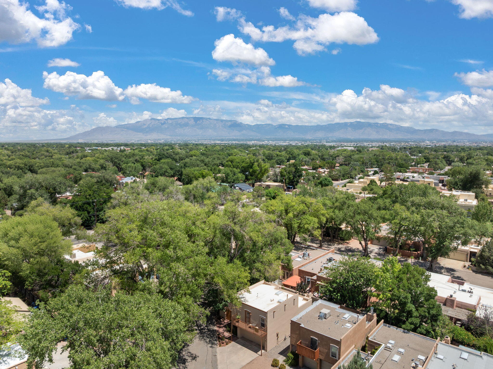 3040 SOMBRA DEL RIO NW