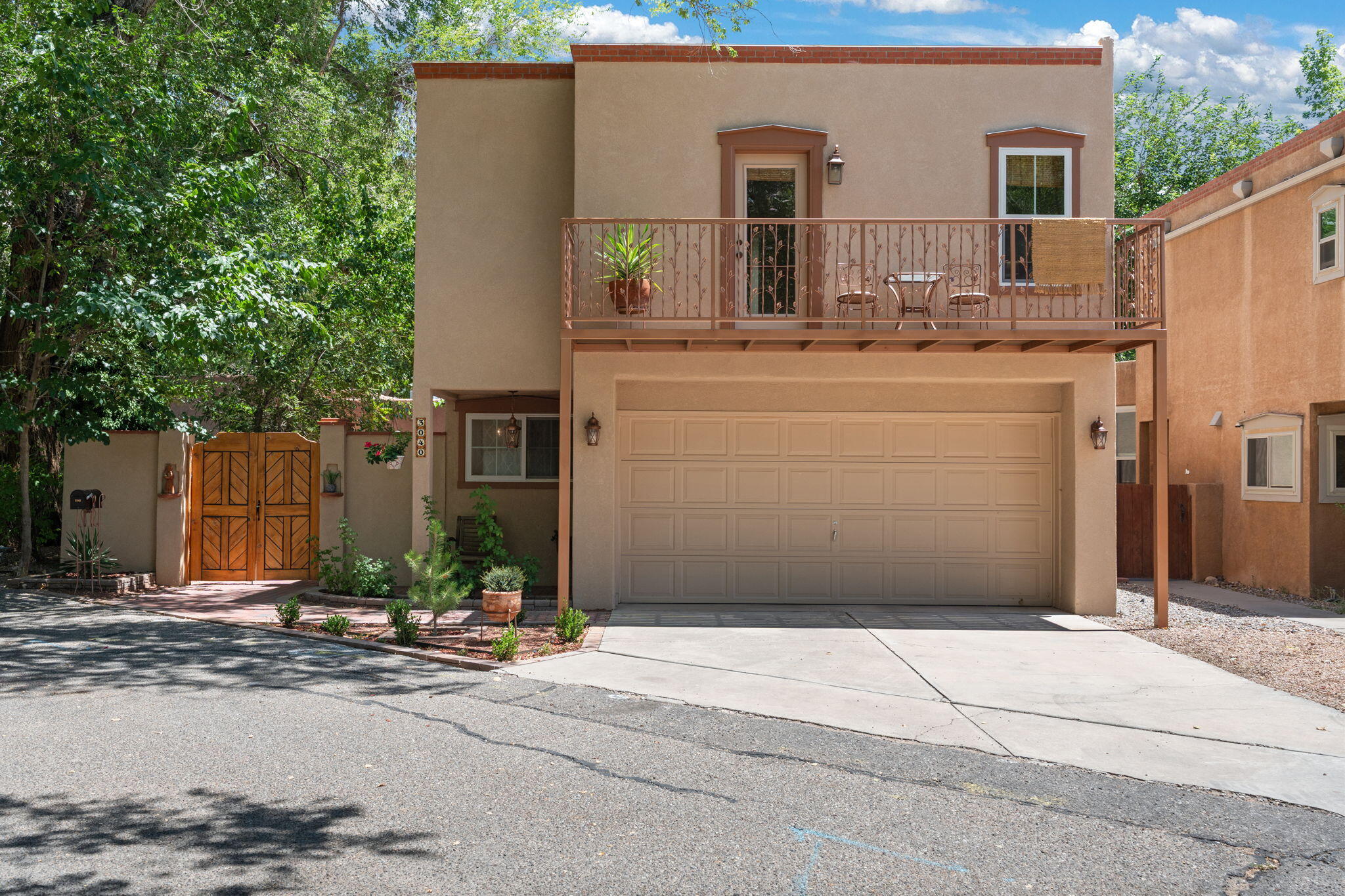 3040 SOMBRA DEL RIO NW