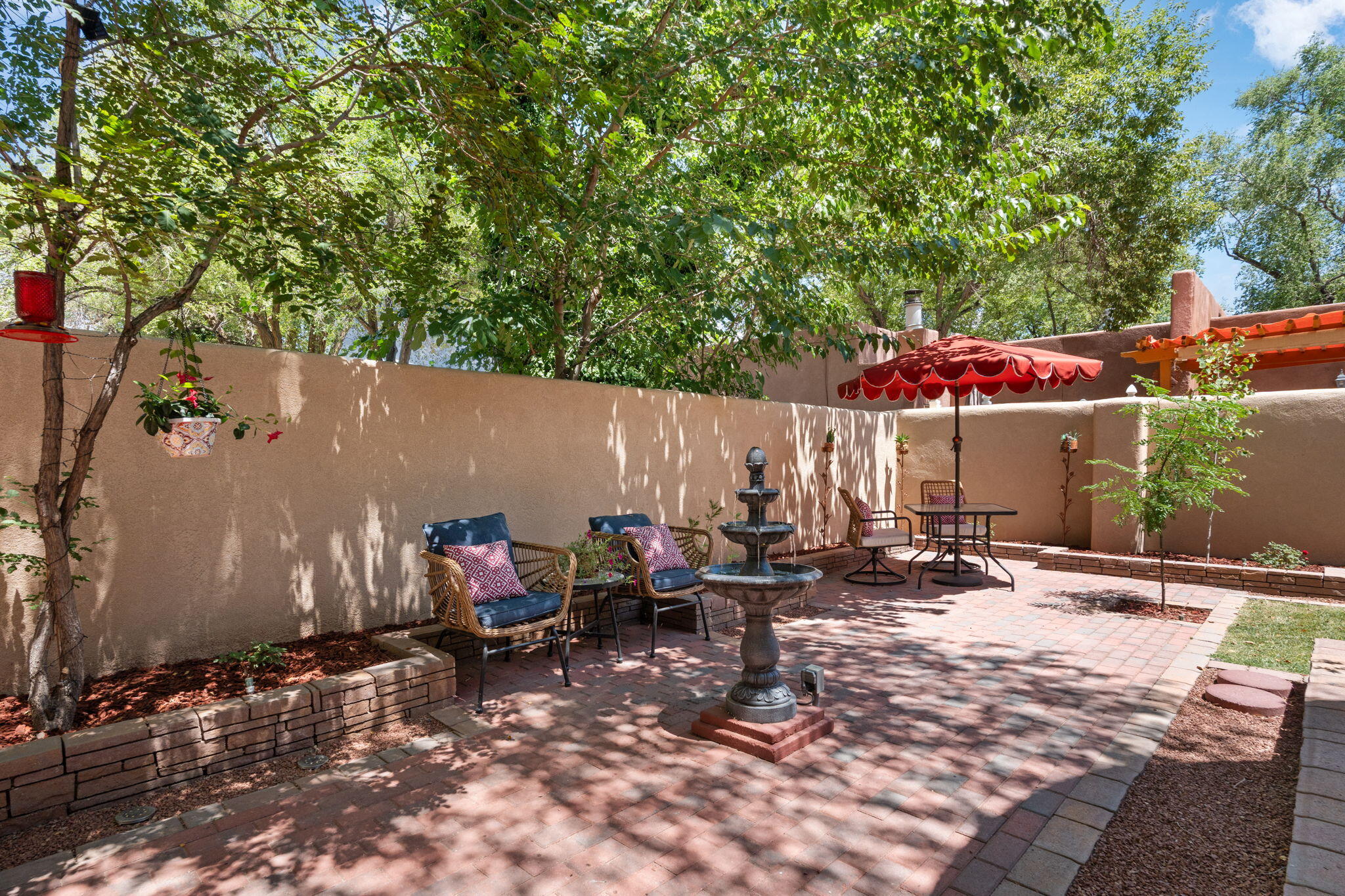 3040 SOMBRA DEL RIO NW