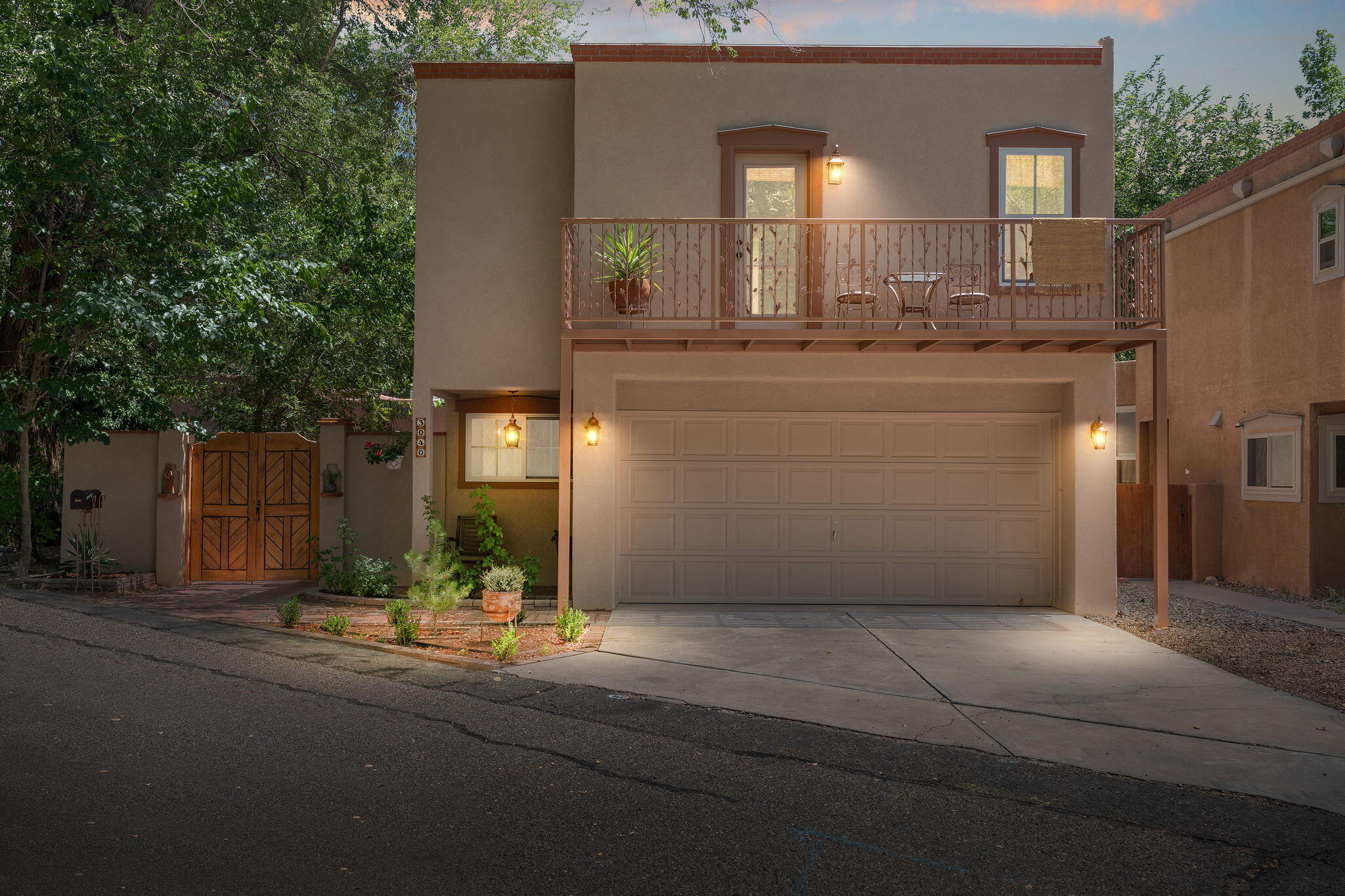 3040 SOMBRA DEL RIO NW