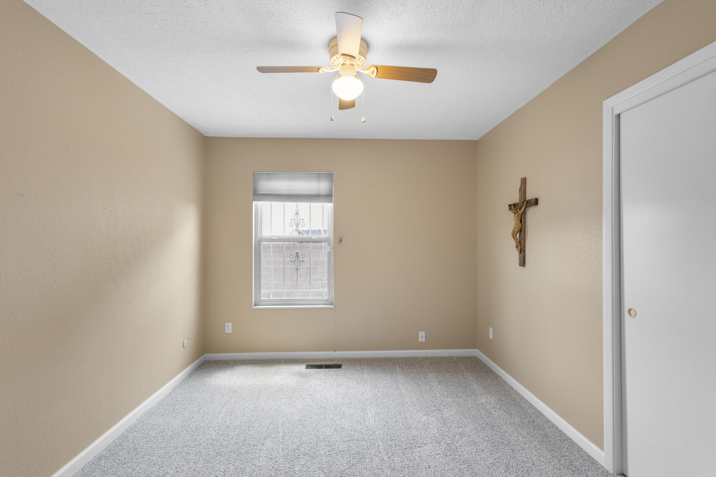 6341 ADMIRAL RICKOVER Drive NE