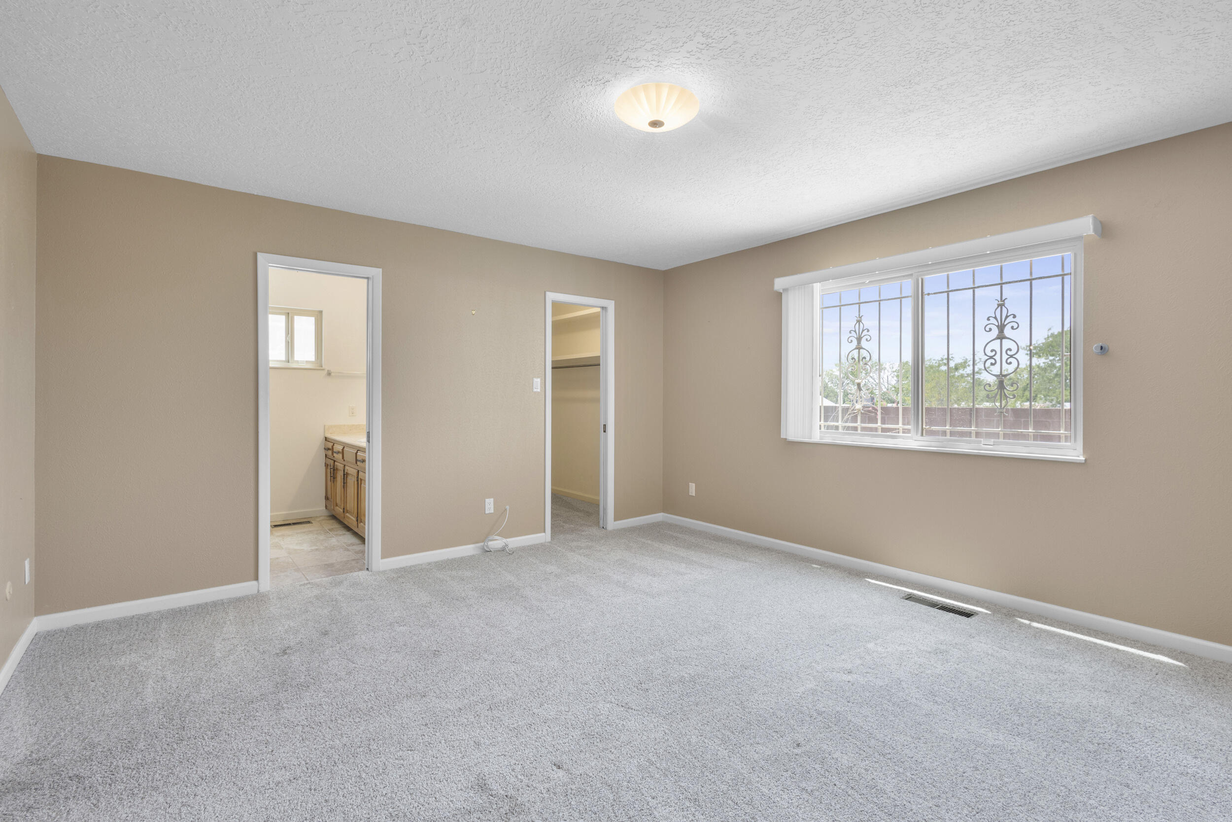 6341 ADMIRAL RICKOVER Drive NE