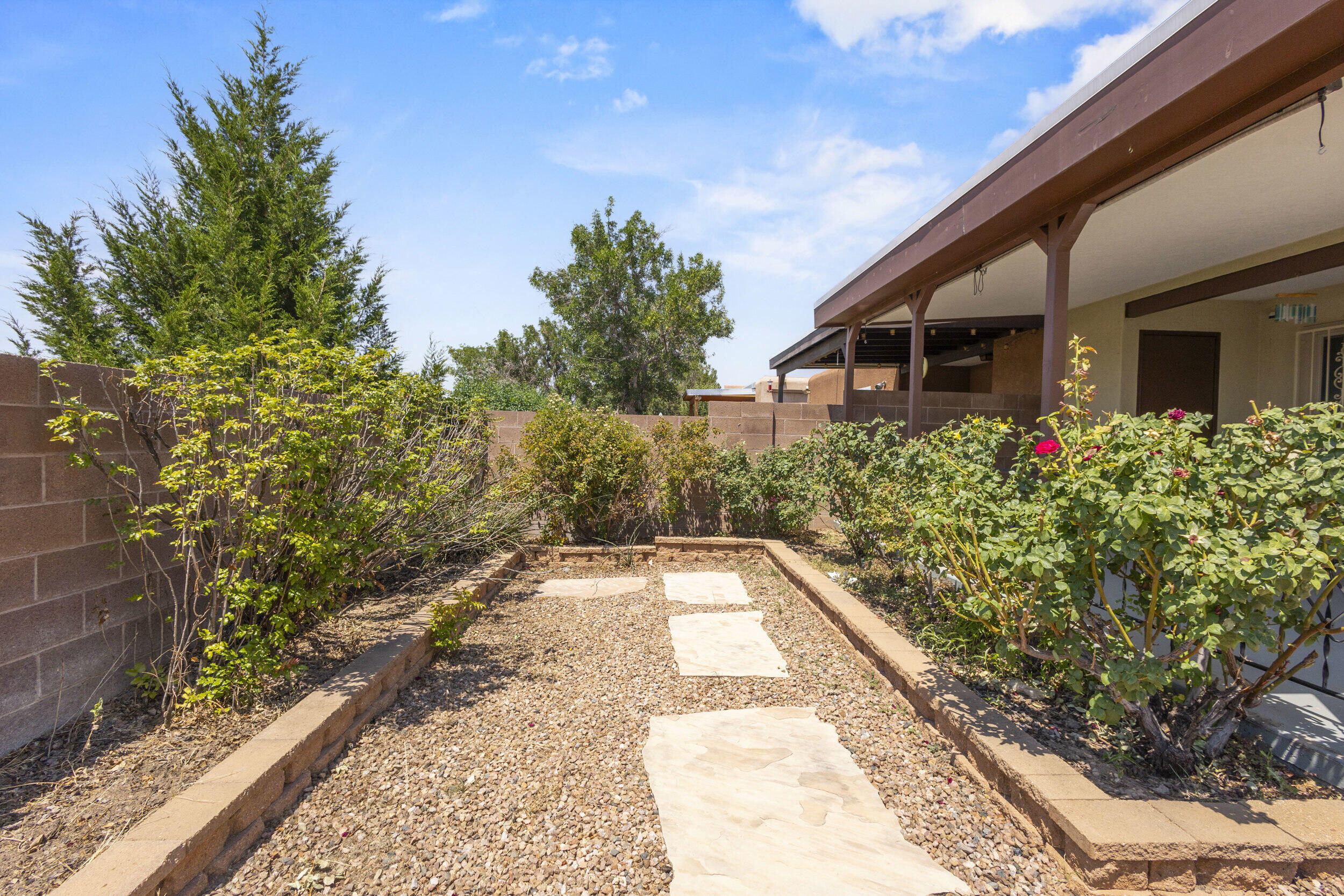 6341 ADMIRAL RICKOVER Drive NE