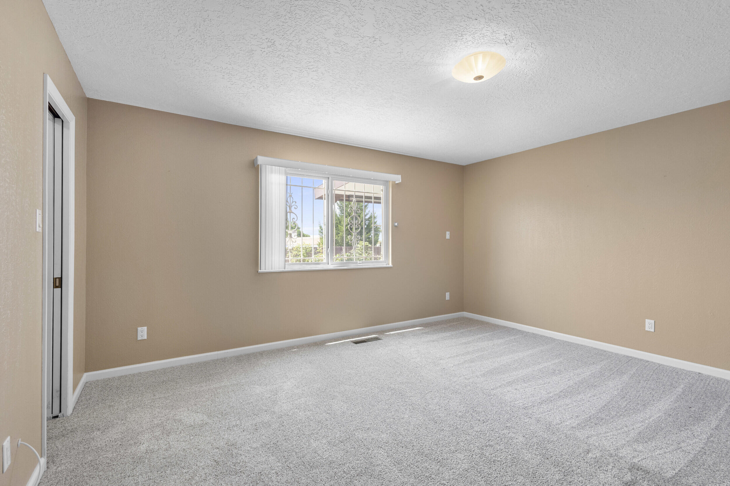 6341 ADMIRAL RICKOVER Drive NE