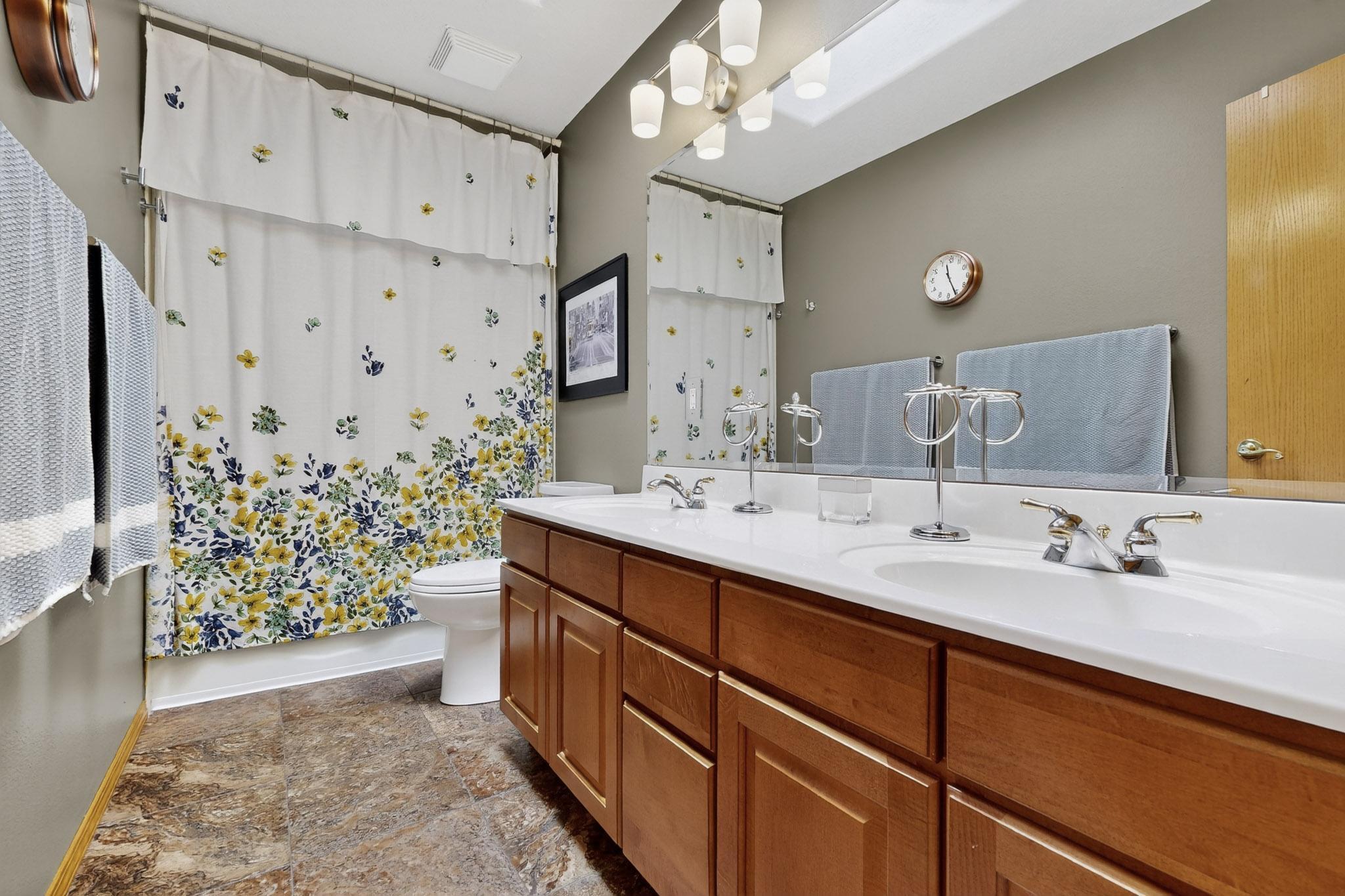 7423 WADI MUSA Drive NE