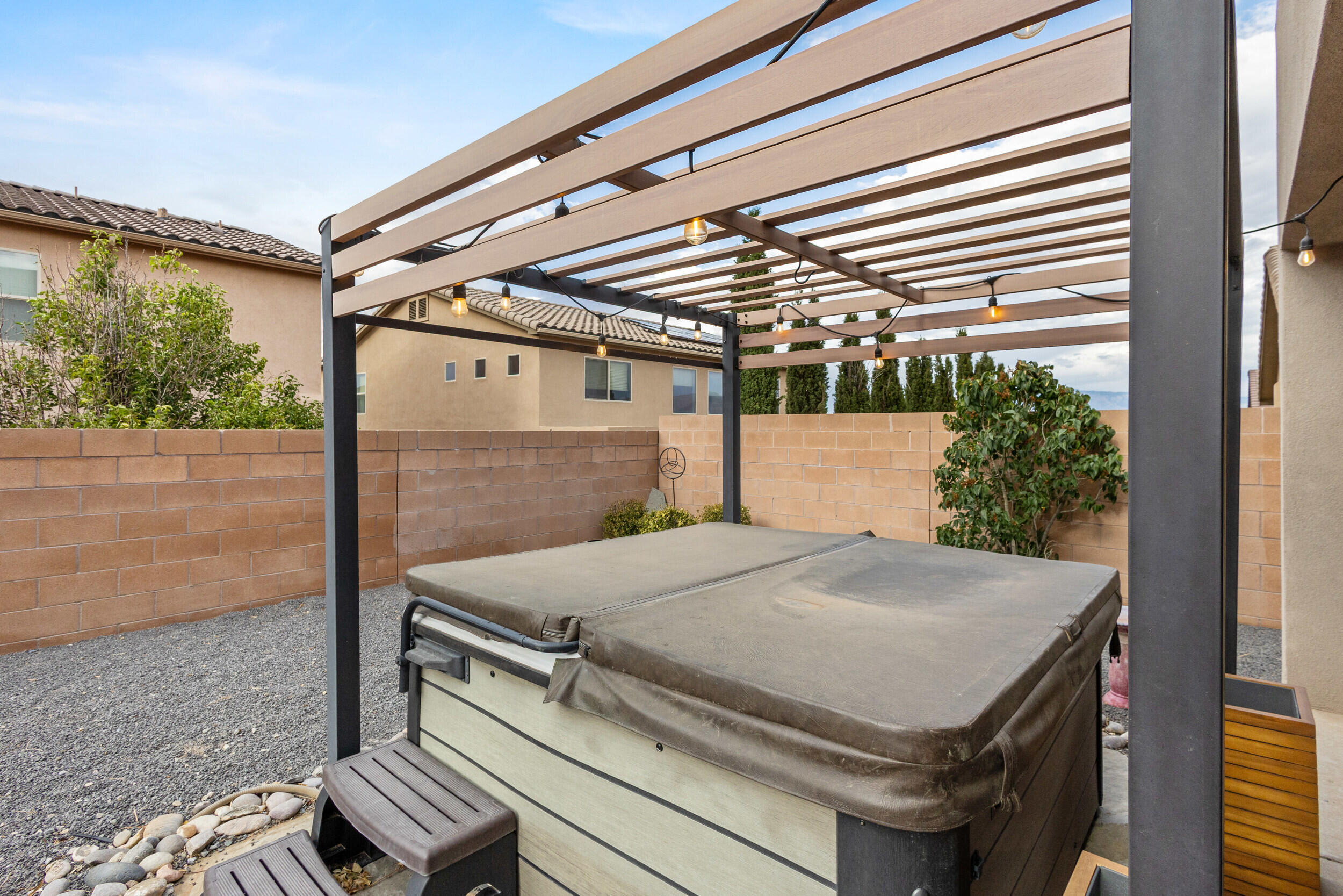 8609 CHILTE PINE Road NW