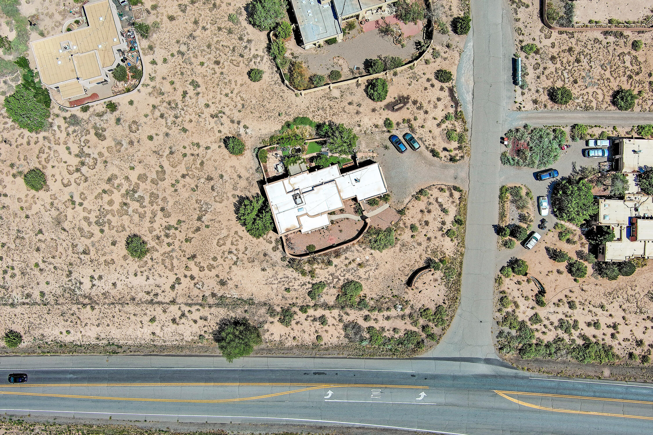 3 TRAILS WEST Road