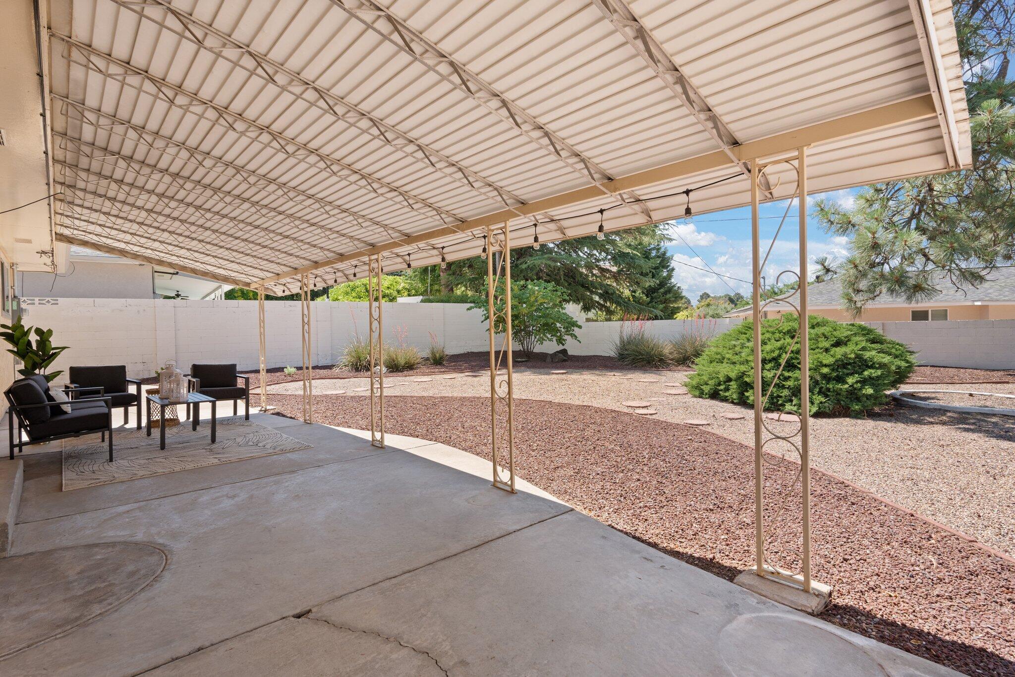 7812 PALO DURO Avenue NE