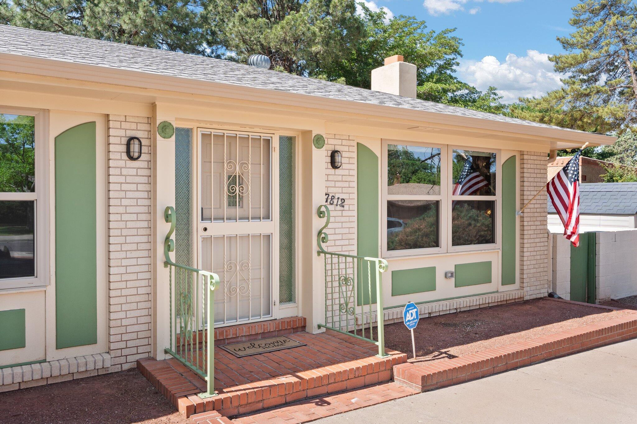 7812 PALO DURO Avenue NE