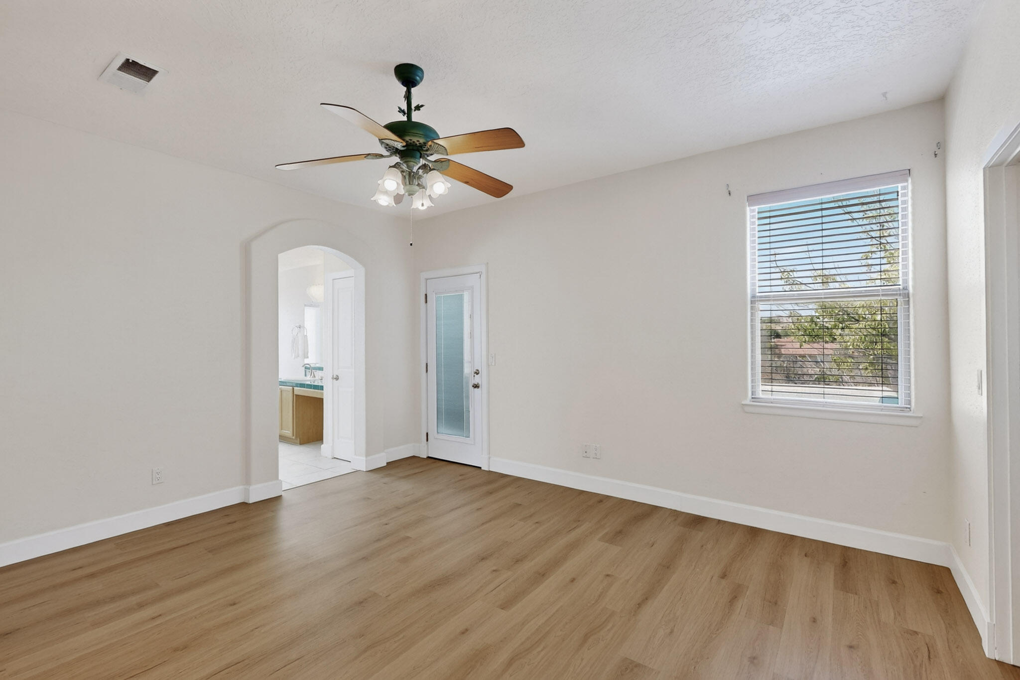 10809 CHICOBUSH Drive NW