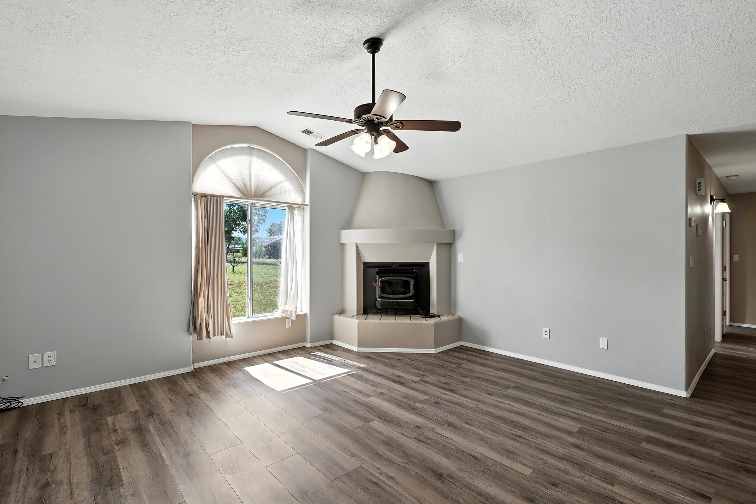 7 Puesta Del Sol Court