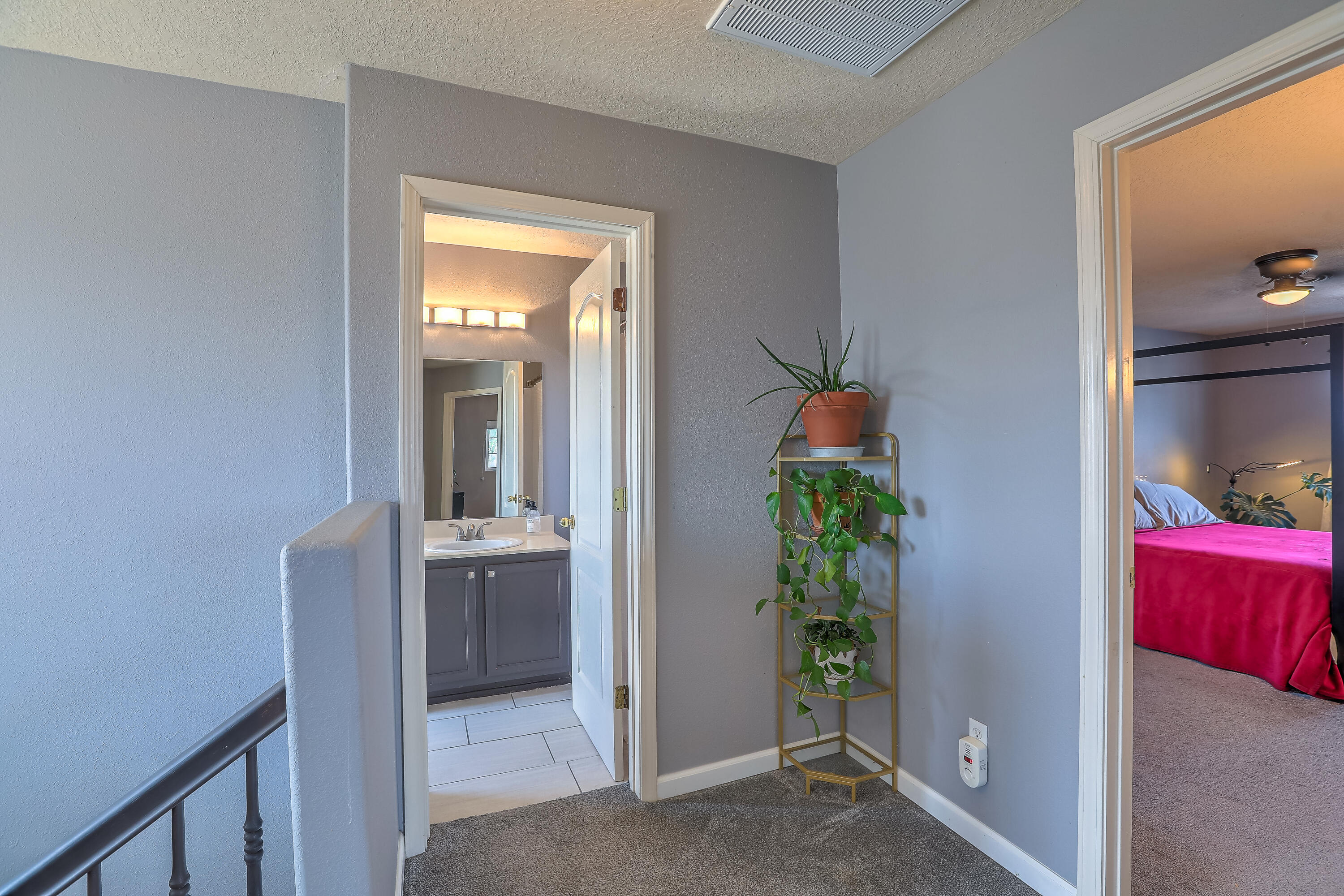 8305 CASA GRIS Court NW