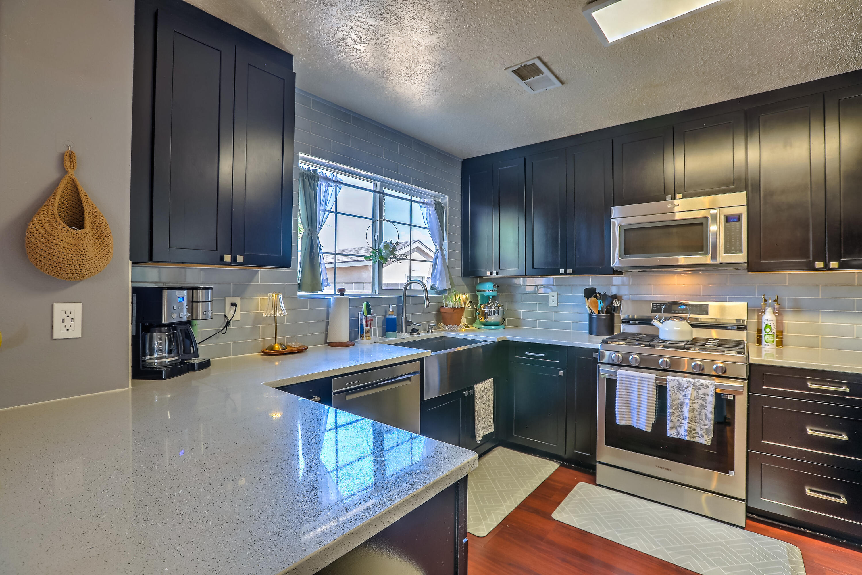 8305 CASA GRIS Court NW