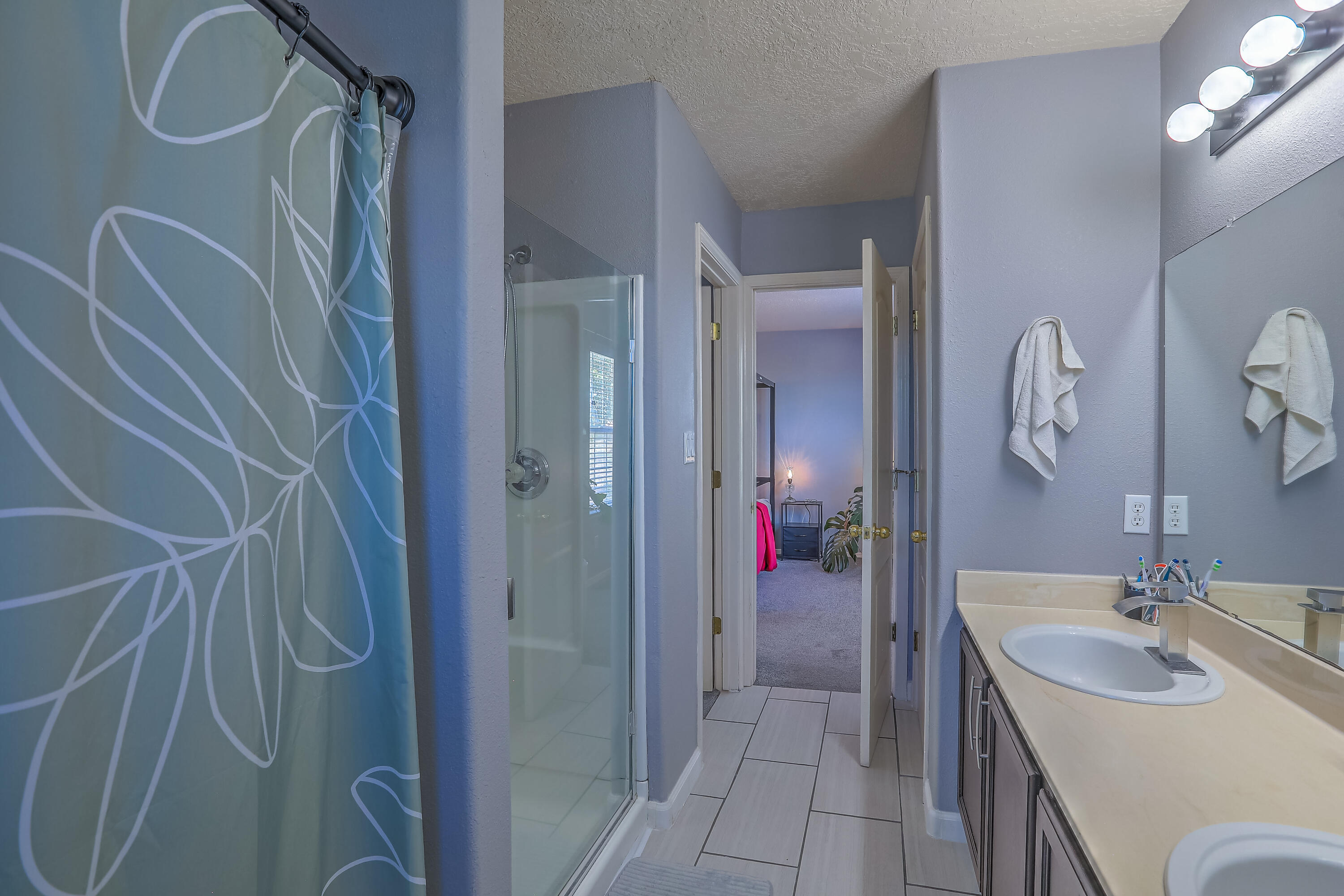 8305 CASA GRIS Court NW