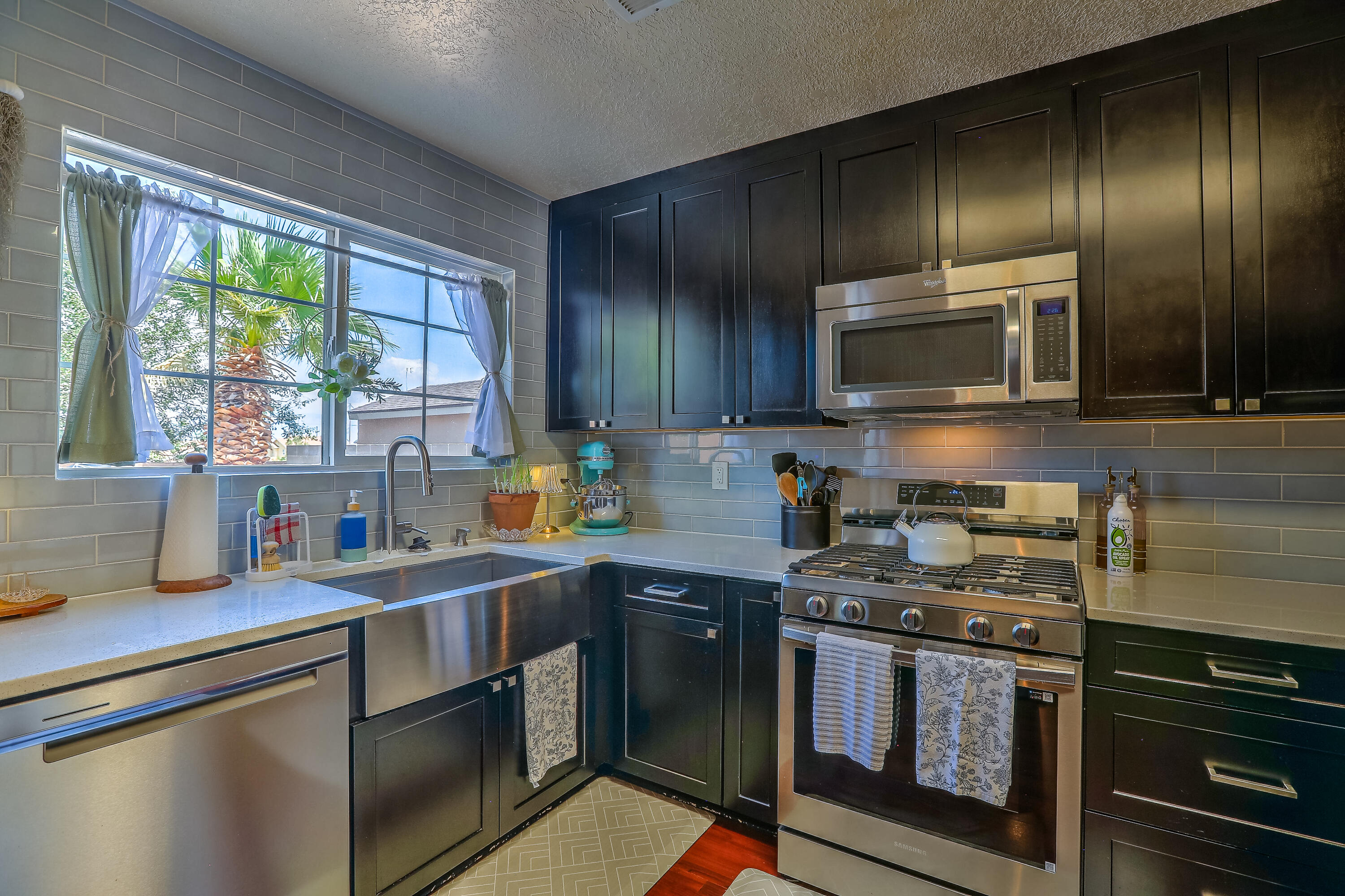 8305 CASA GRIS Court NW