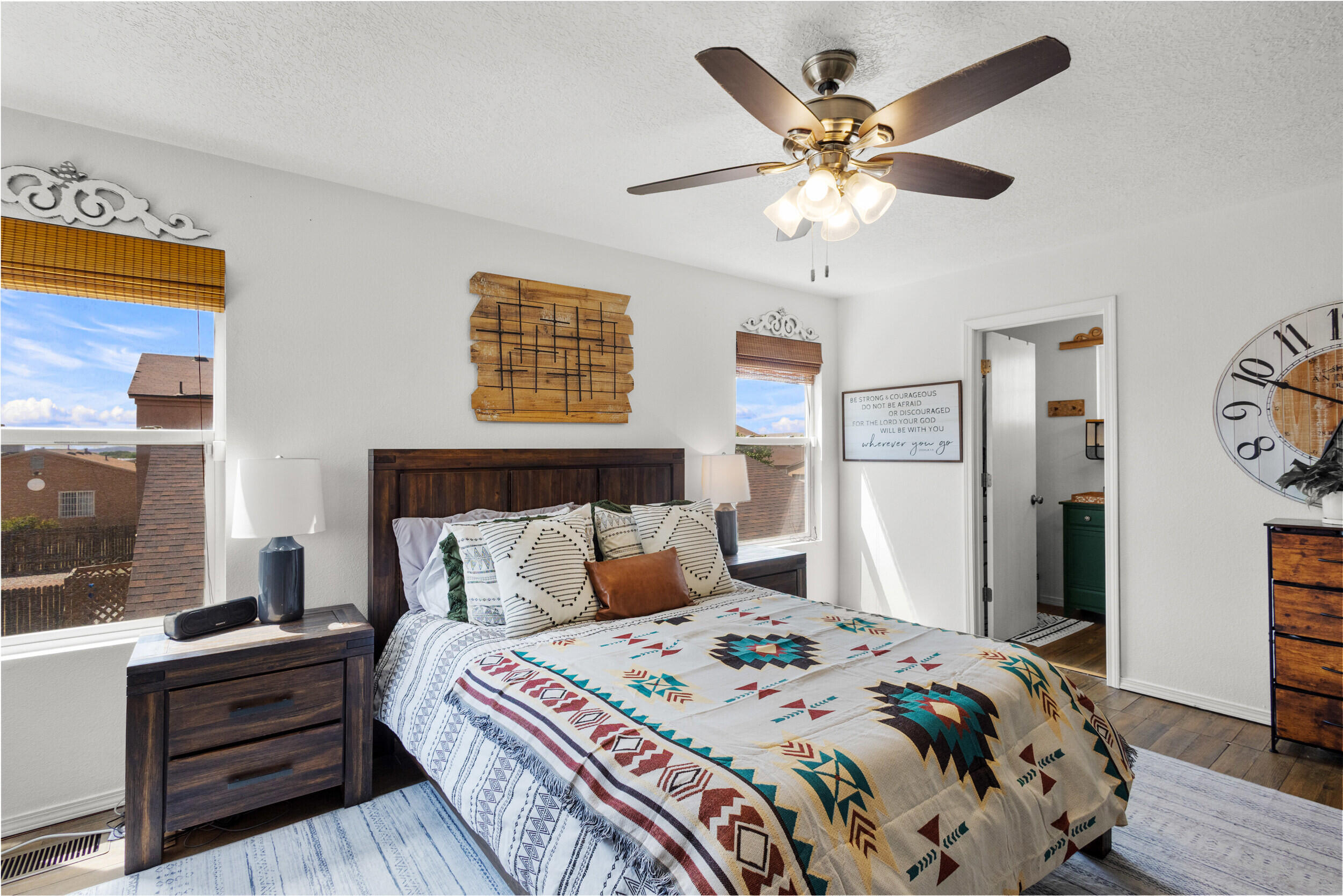 1926 TIERRA DE LA LUNA Drive SW
