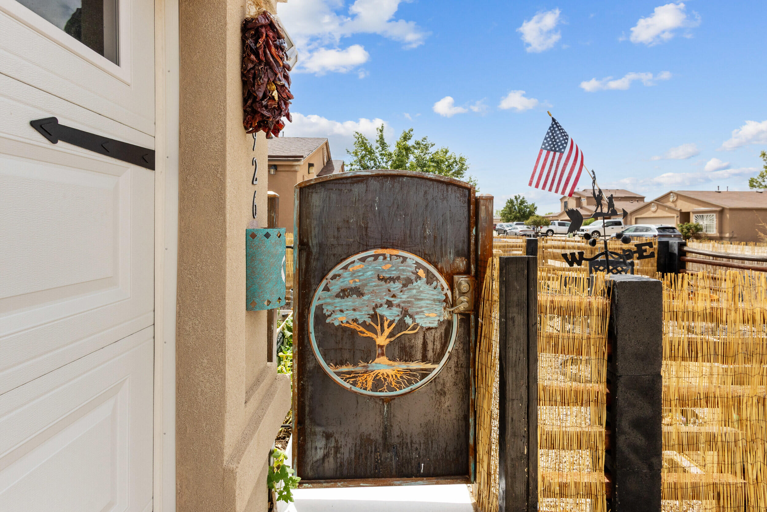 1926 TIERRA DE LA LUNA Drive SW