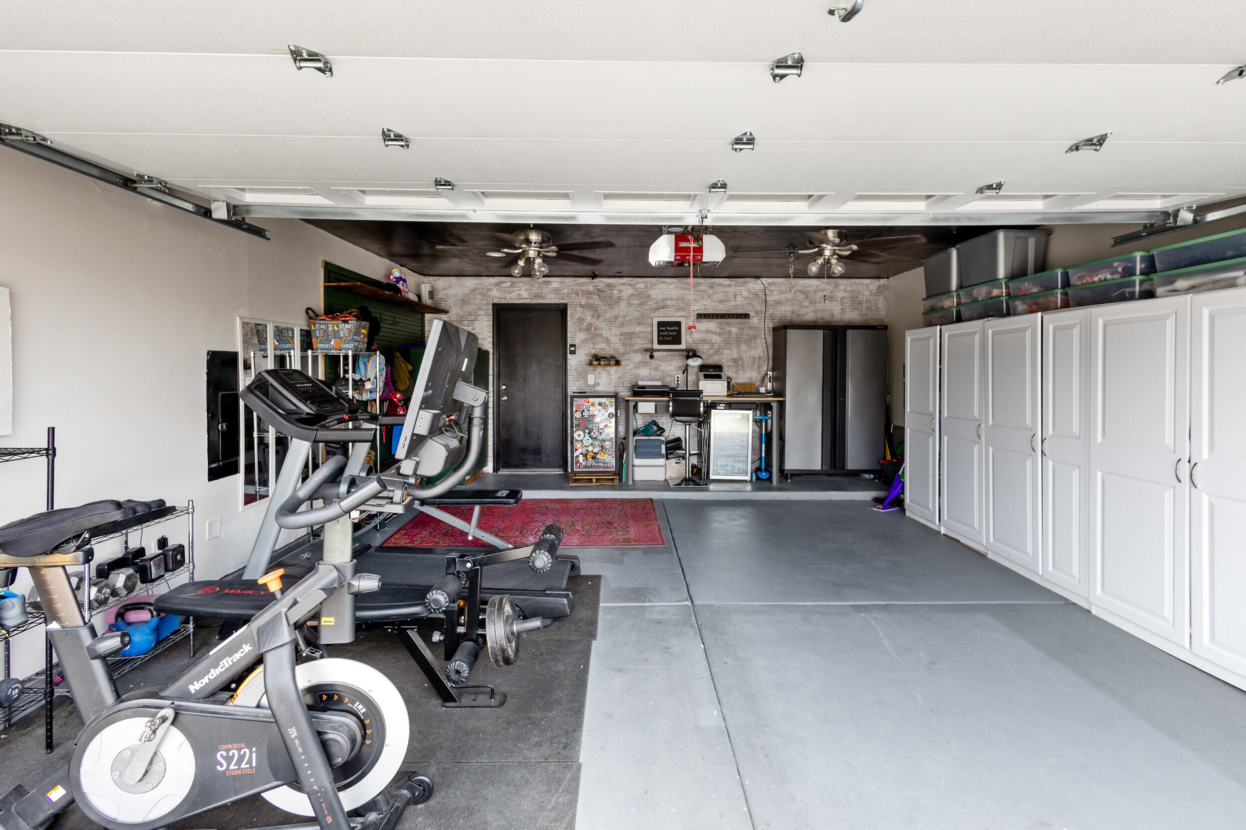 1926 TIERRA DE LA LUNA Drive SW