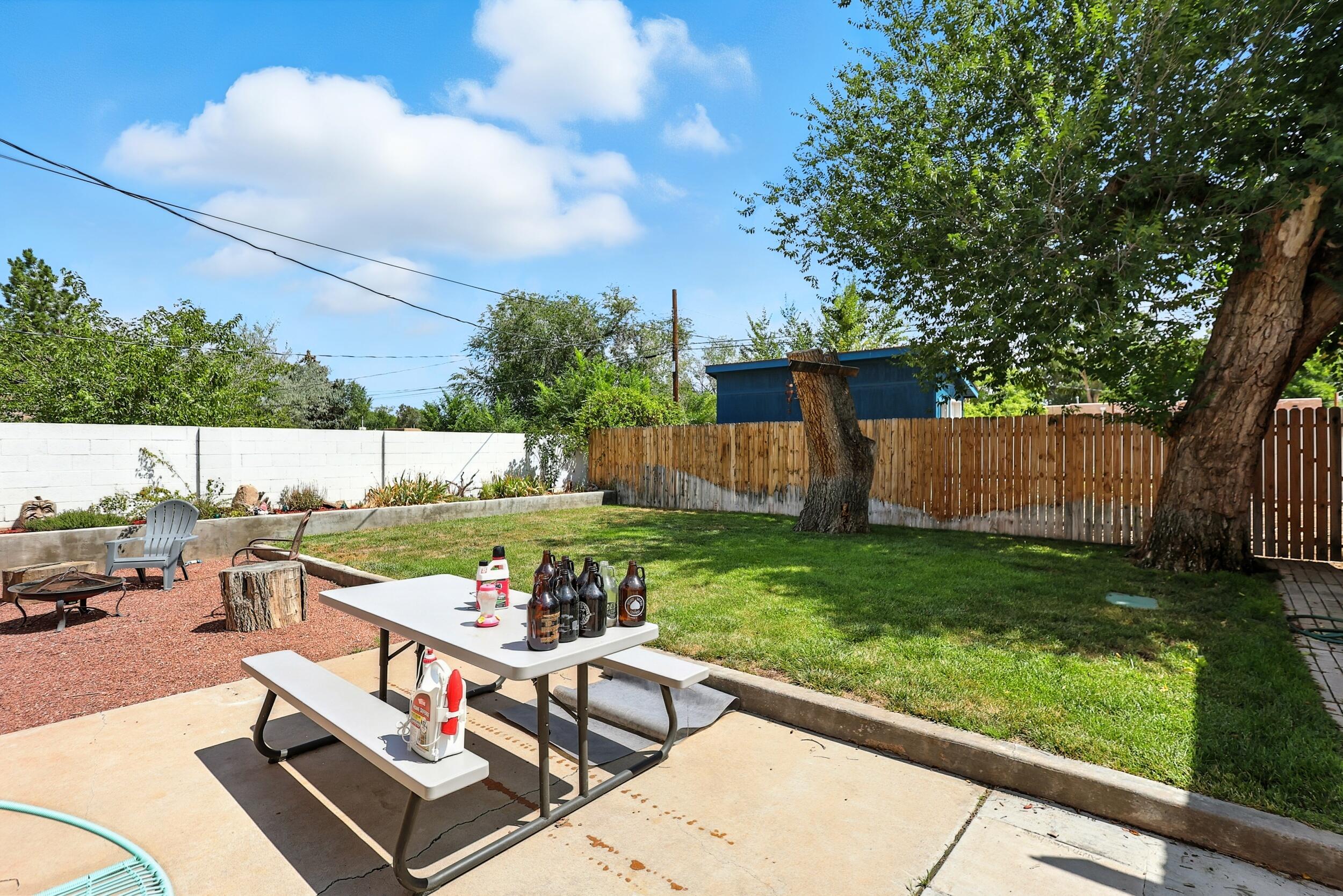 2930 MONROE Street NE