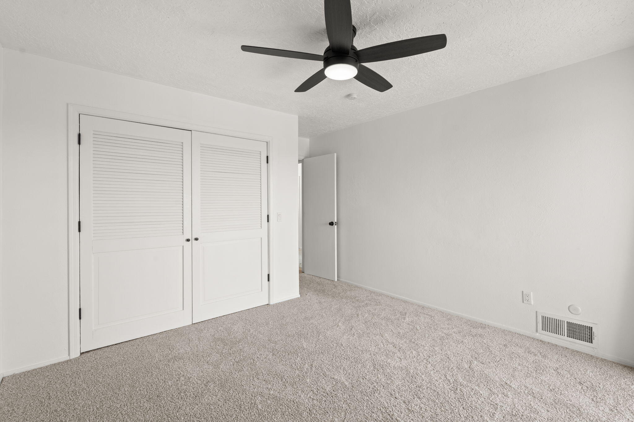 3004 Camino De La Sierra NE