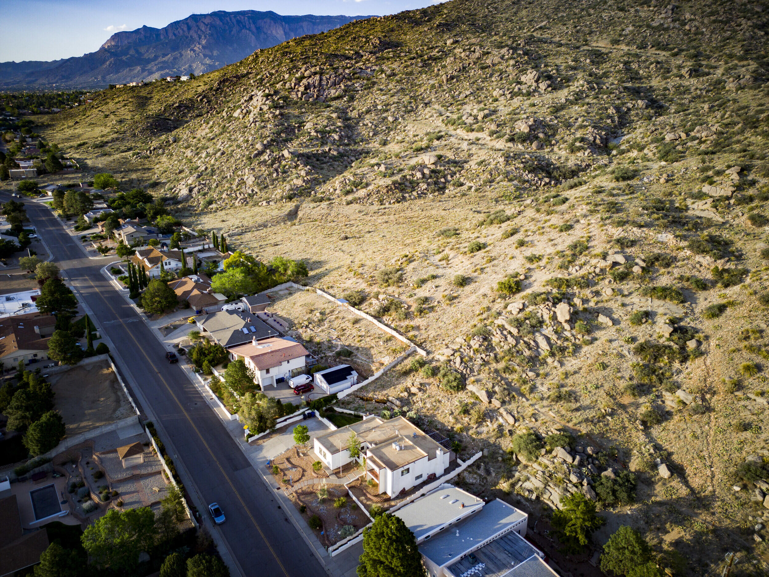 3004 Camino De La Sierra NE