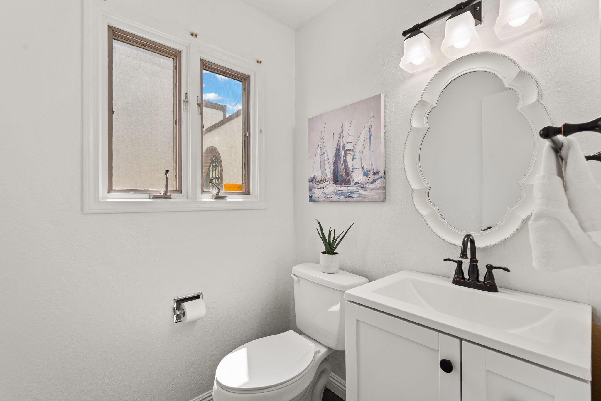 3004 Camino De La Sierra NE