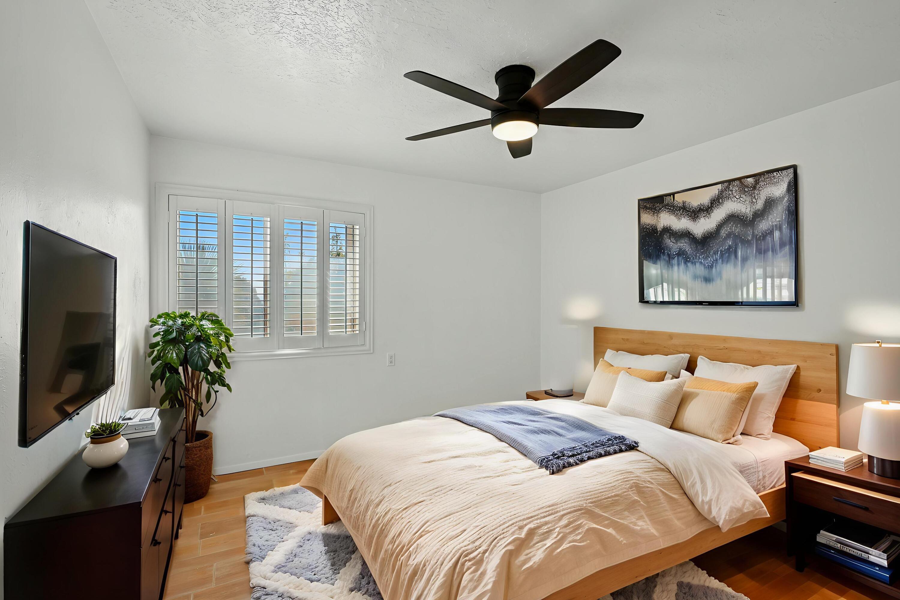 3004 Camino De La Sierra NE