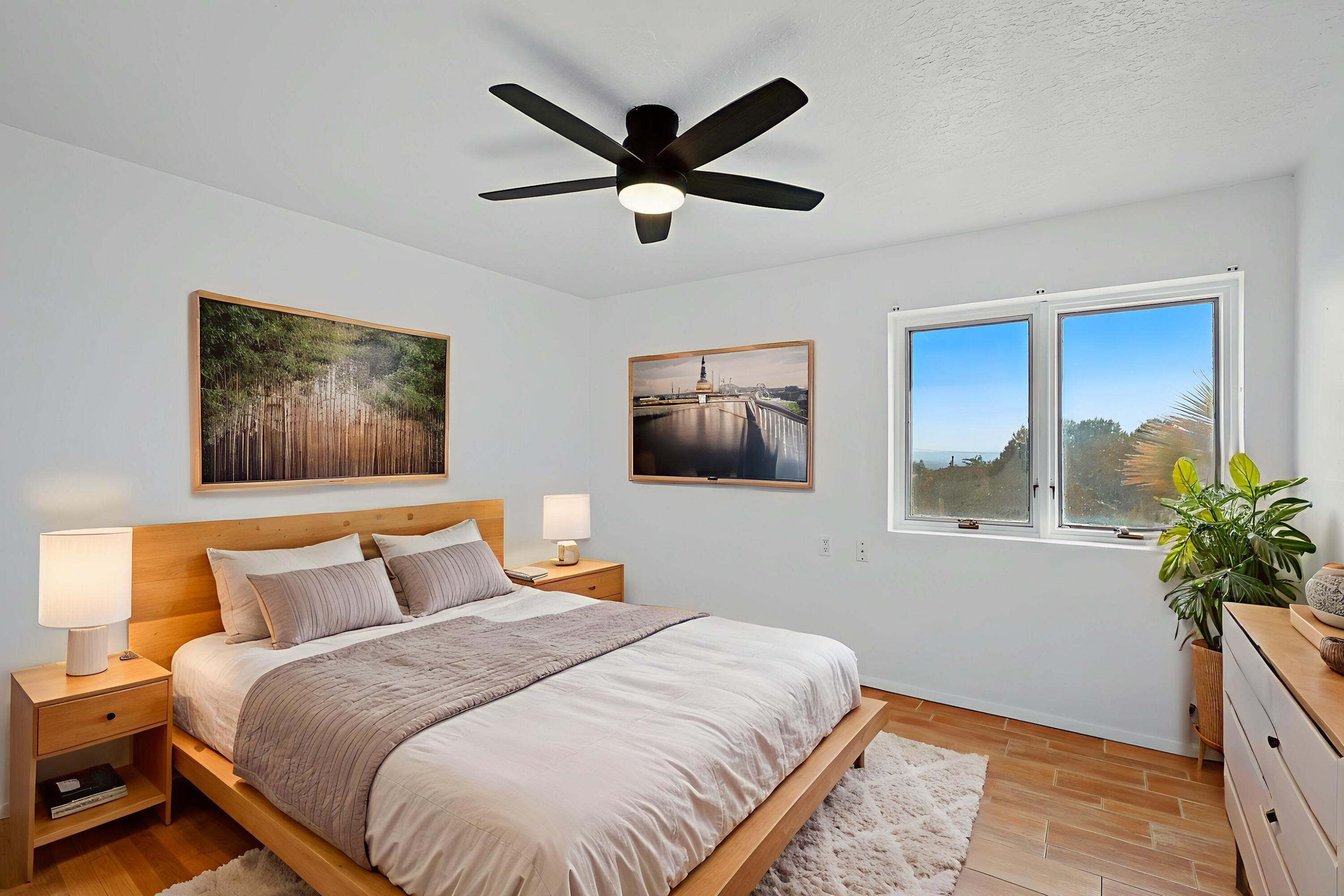 3004 Camino De La Sierra NE