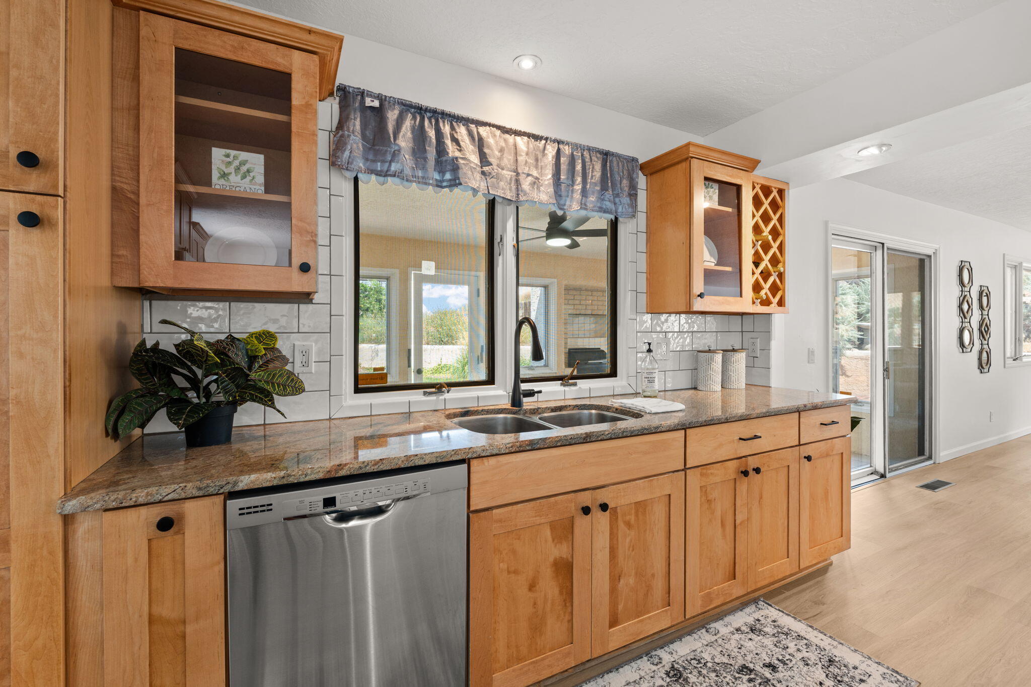 3004 Camino De La Sierra NE